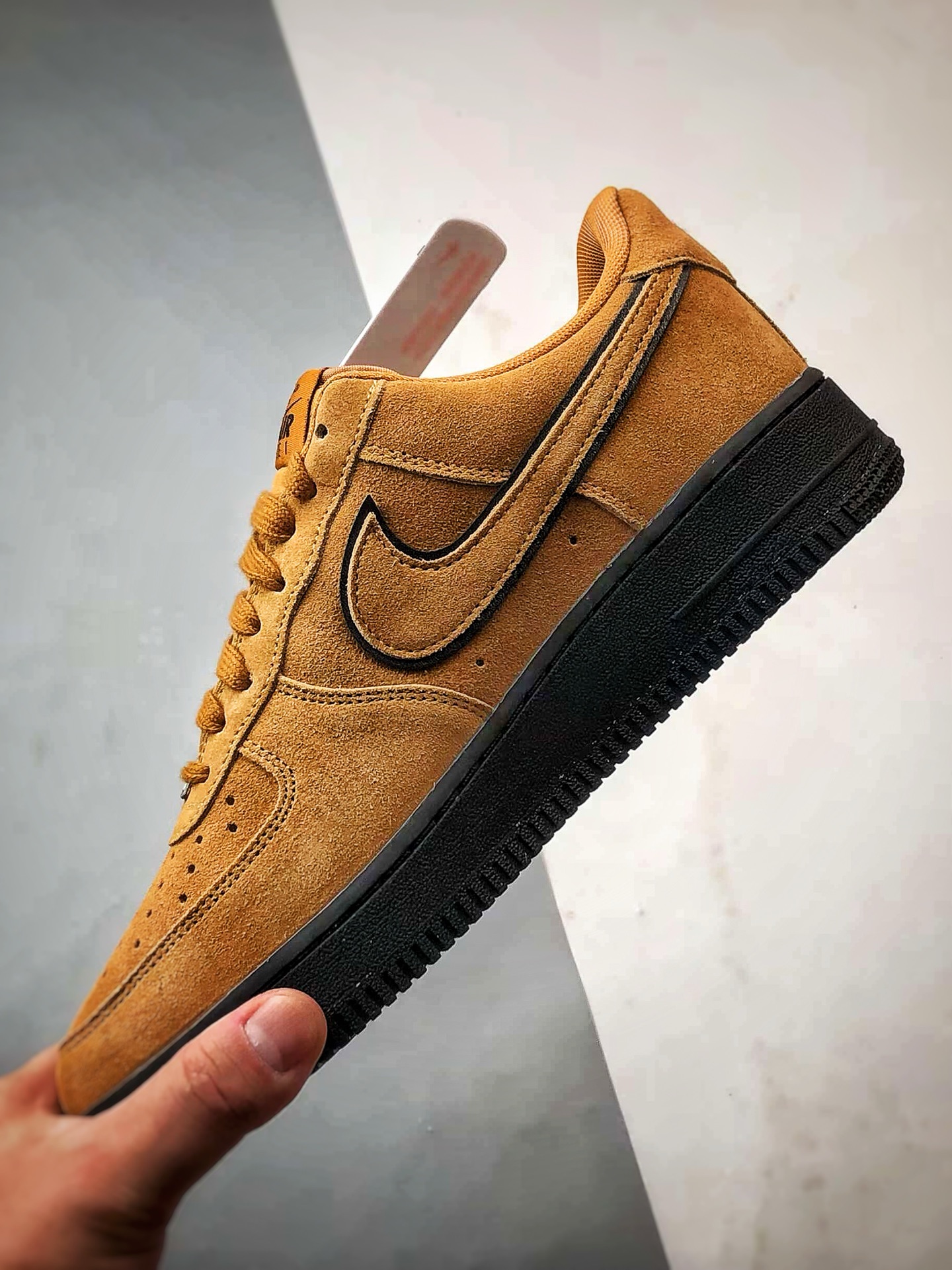 Air Force 1 Low 麂皮姜黄色 HQ1966-700