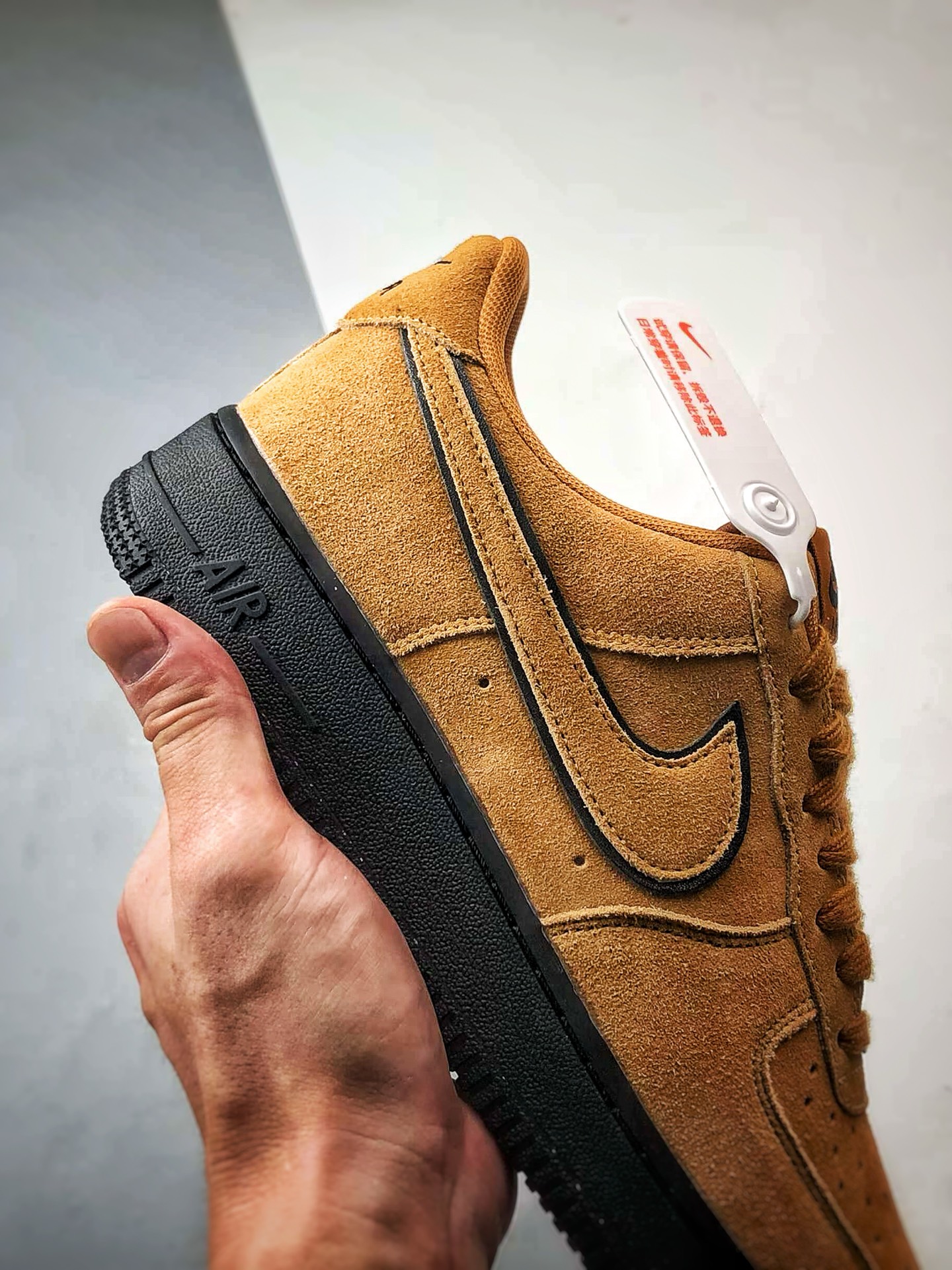 Air Force 1 Low 麂皮姜黄色 HQ1966-700