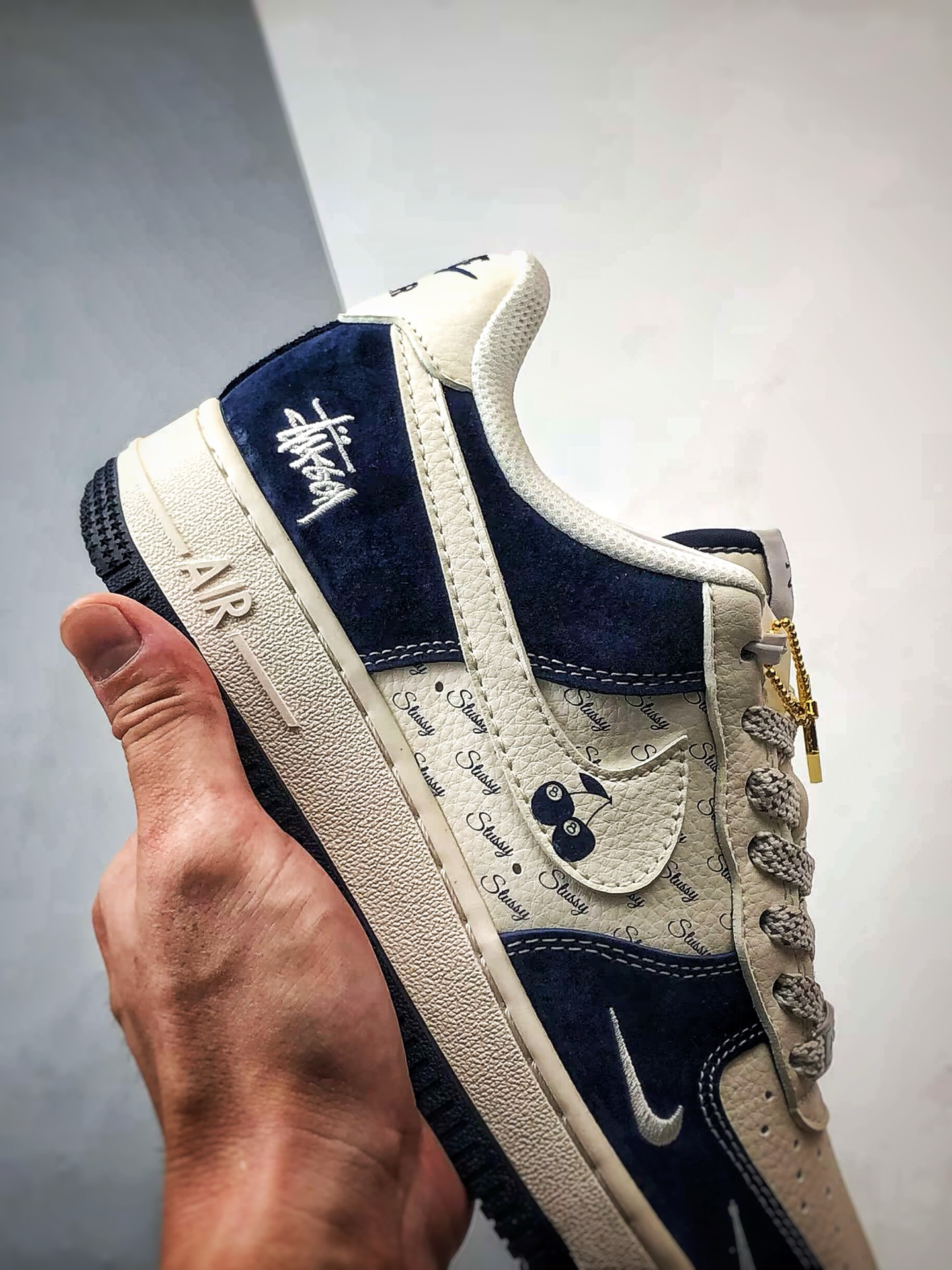 Stussy x Air Force 1 Low 白深蓝 SM6188-673