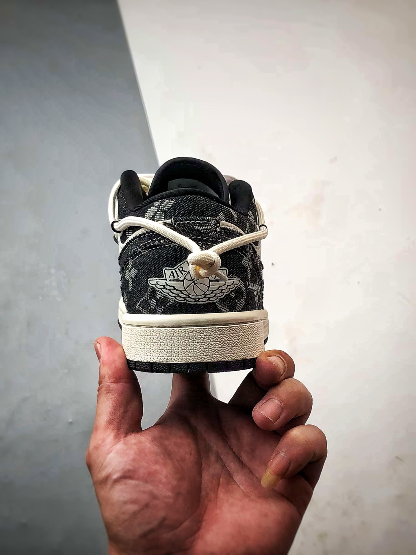 Air Jordan 1 Low ”高端定制” LV白黑牛仔拼接解构 YX5066-383