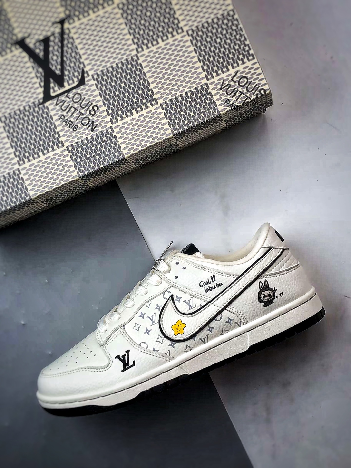 NK Dunk Low Retro ”DIY高端定制” LV拉布布白黑 低帮休闲运动板鞋 SC0601-455