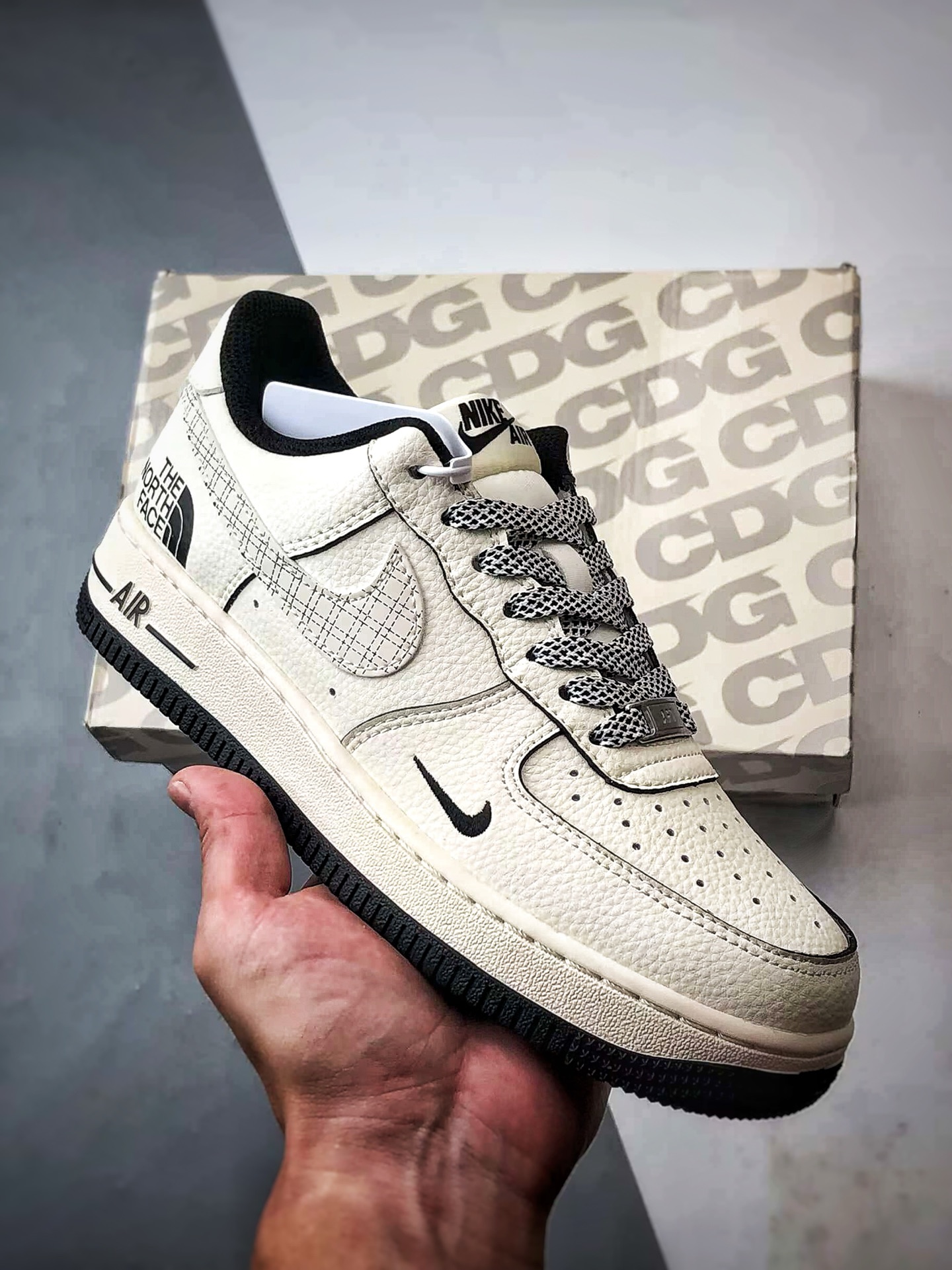 TNF x Air Force 1 Low 米白黑格纹钩 JP8048-007
