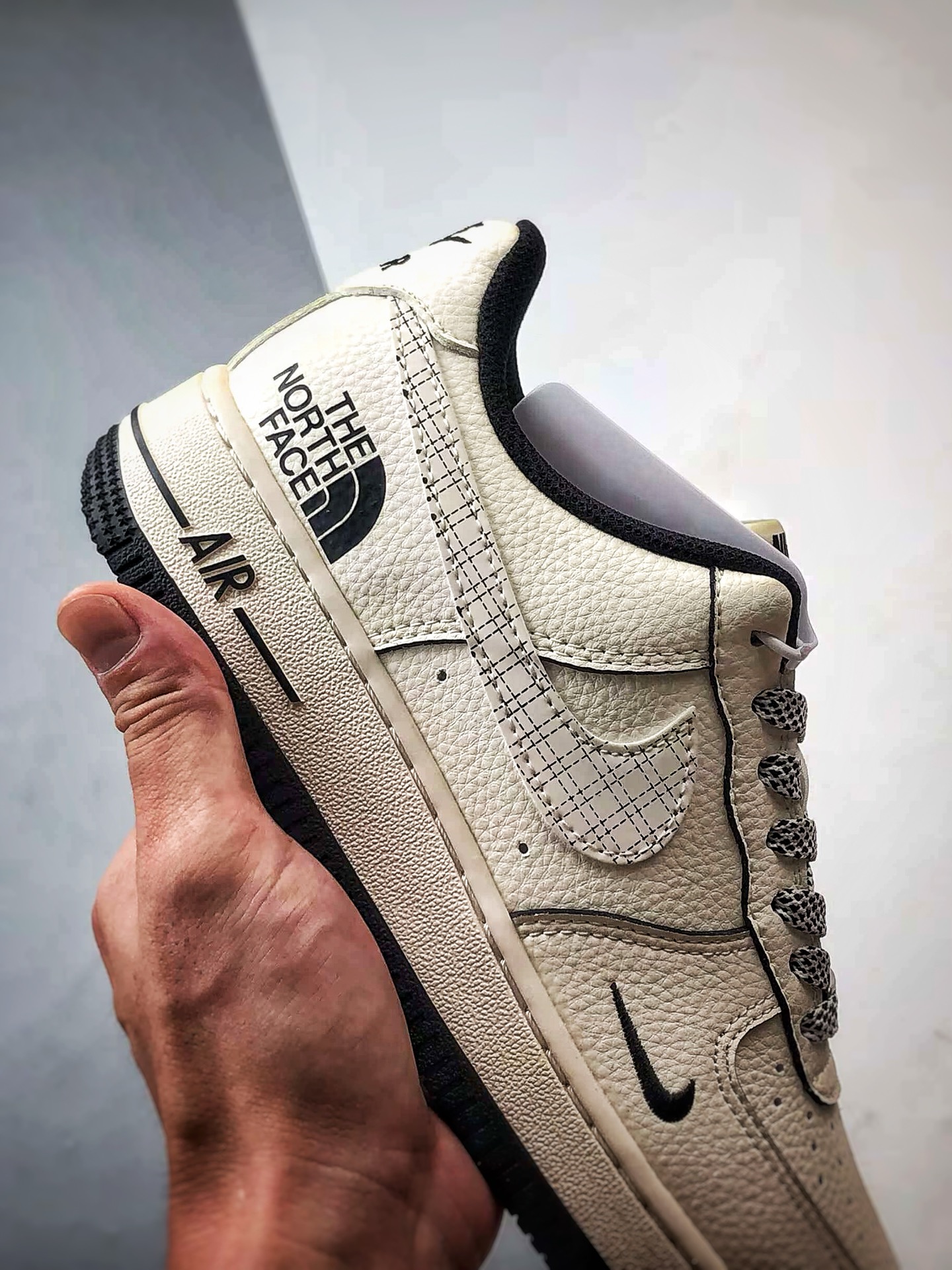 TNF x Air Force 1 Low 米白黑格纹钩 JP8048-007