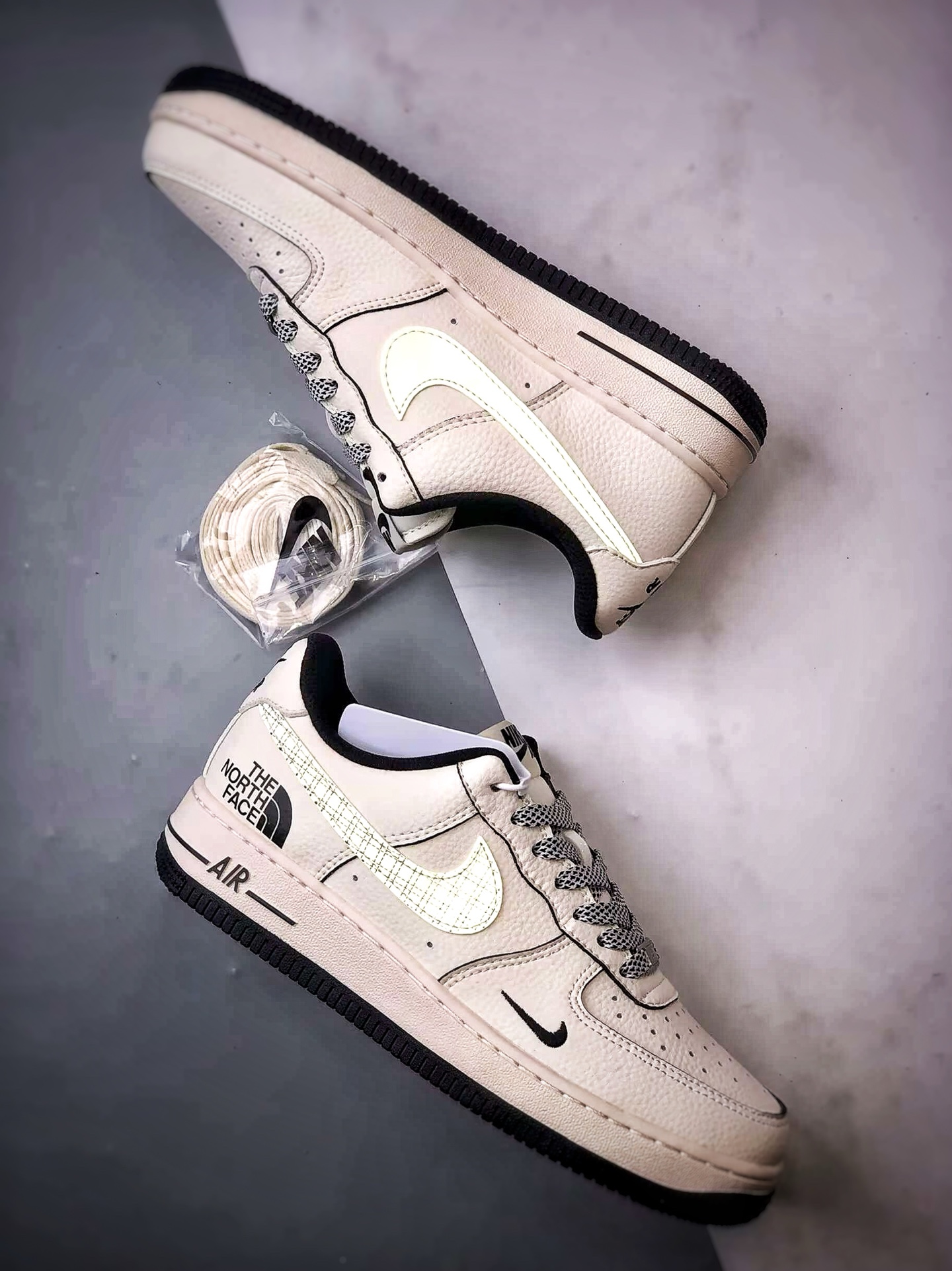TNF x Air Force 1 Low 米白黑格纹钩 JP8048-007