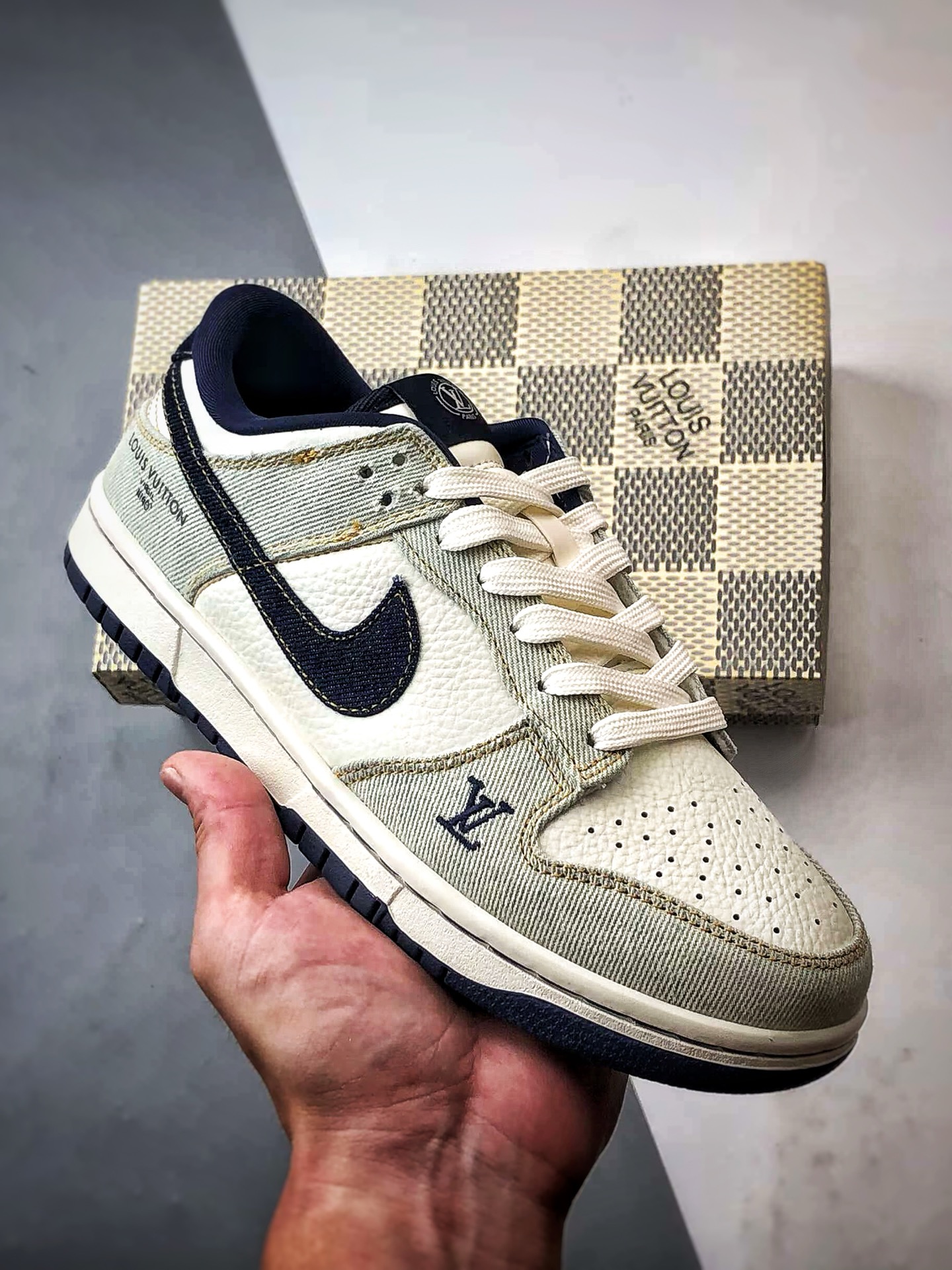 NK Dunk Low Retro ”DIY高端定制” LV浅绿蓝牛仔拼接 低帮休闲运动板鞋 SC0601-450