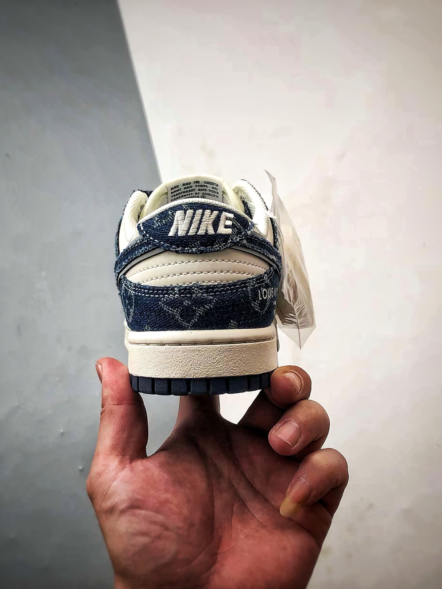 NK Dunk Low Retro ”DIY高端定制” LV老花牛仔灰蓝拼接 低帮休闲运动板鞋 YX5066-381