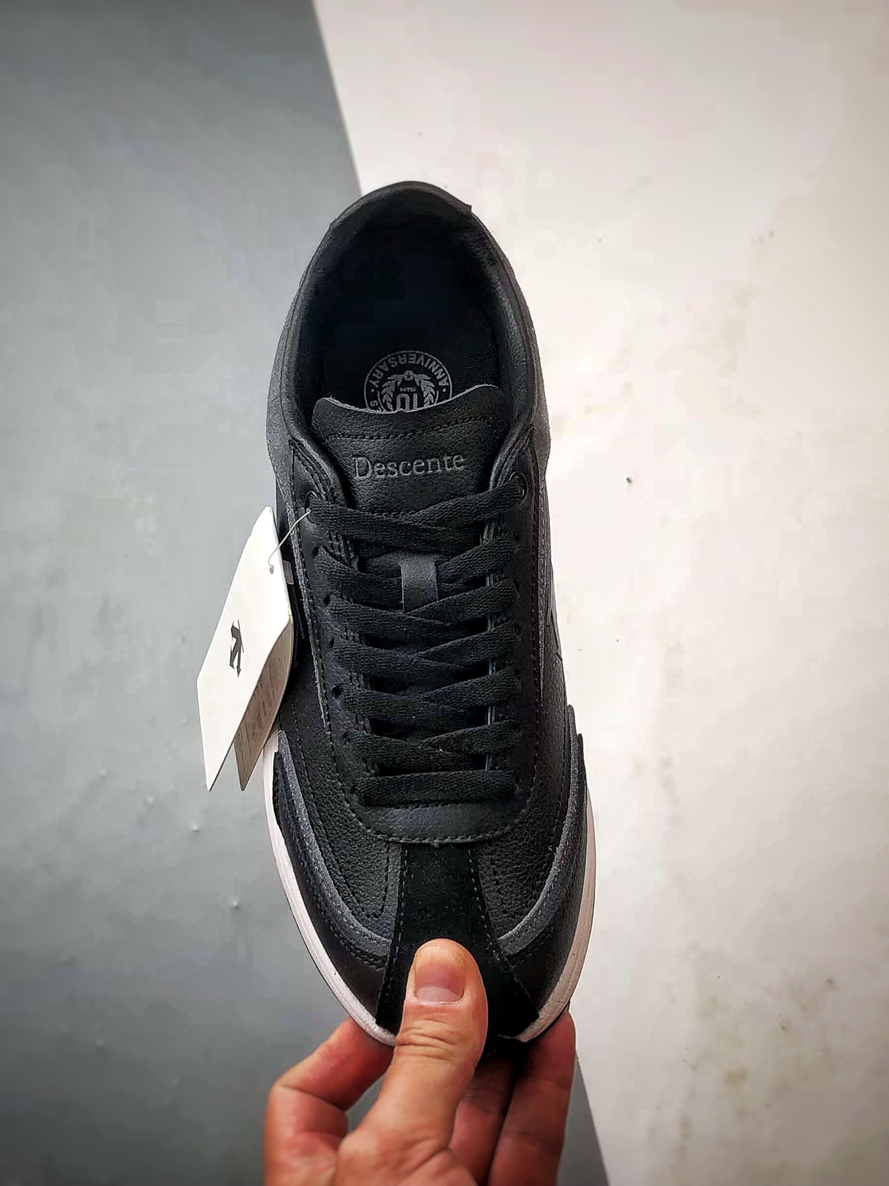 Descente CrRacer 黑色 迪桑特舒适运动休闲板鞋