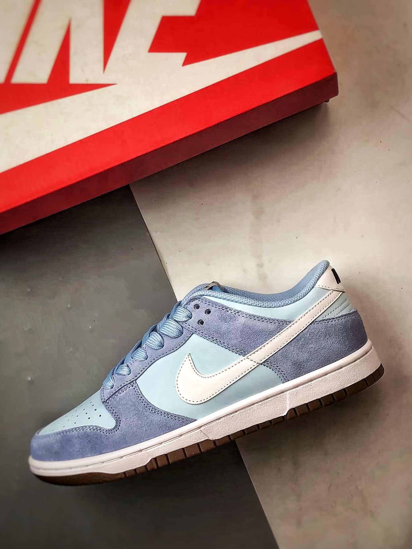 210 性价比触顶 同价区间无对手 NK Dunk Low Retro SE 清爽蓝 低帮复古休闲运动滑板鞋  IB6399-400
