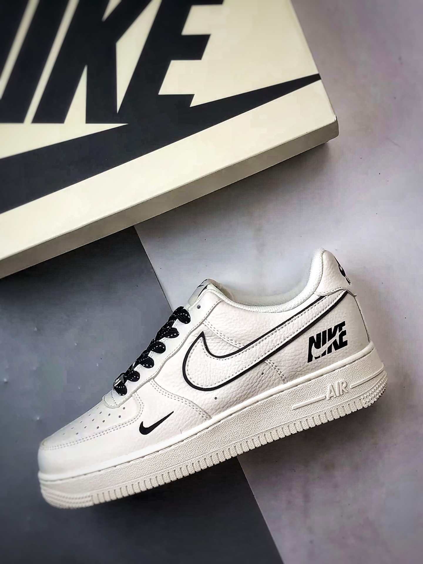 Air Force 1 '07 Low 白黑小钩 CS5288-031