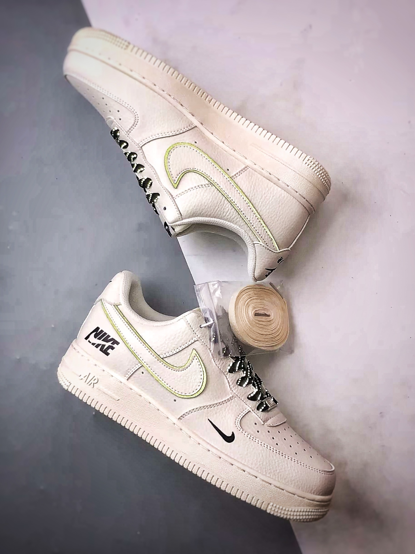 Air Force 1 '07 Low 白黑小钩 CS5288-031