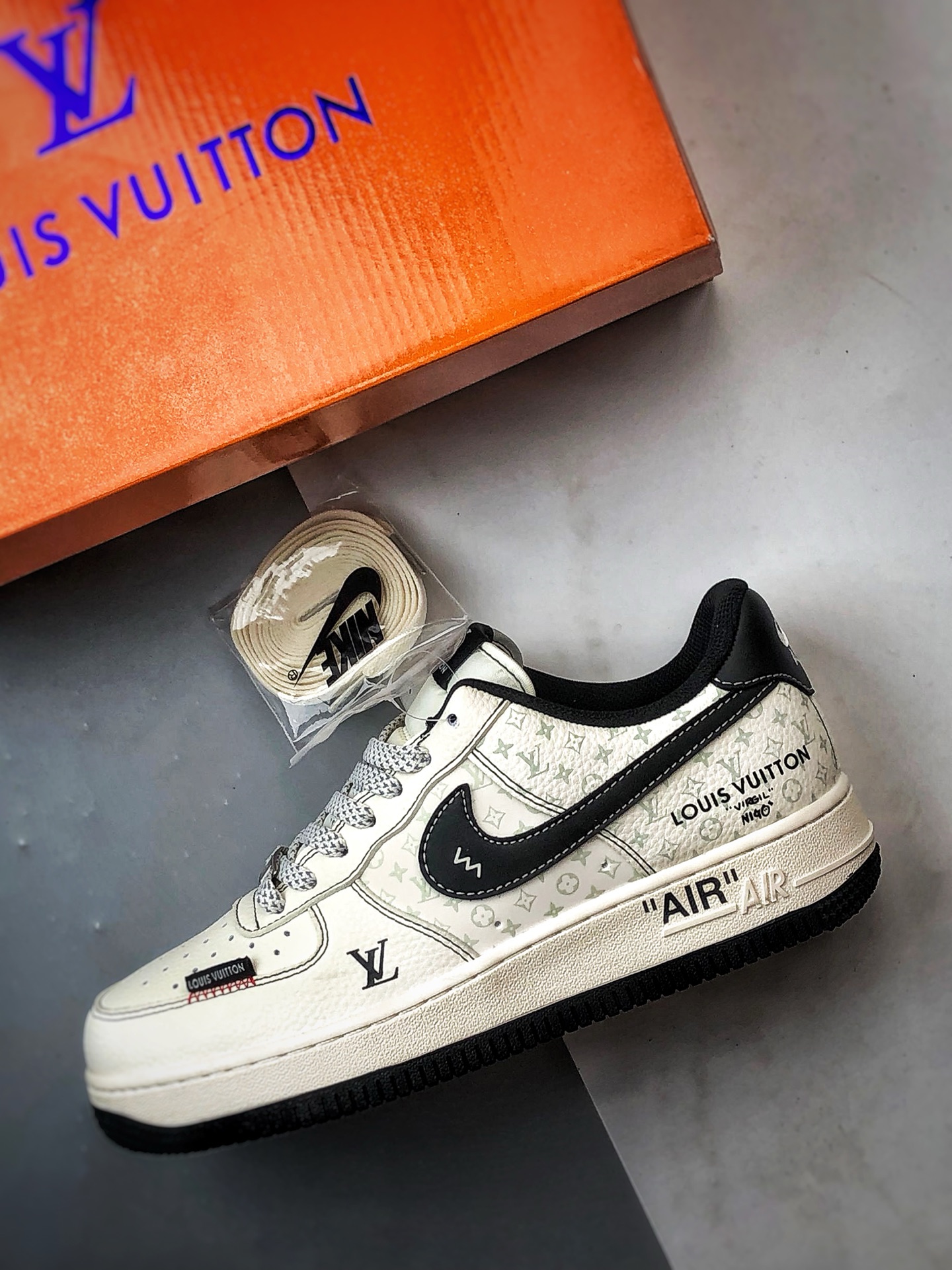 LV x Air Force 1 Low 印花米白黑 拉帮完美 CX5050-Y09