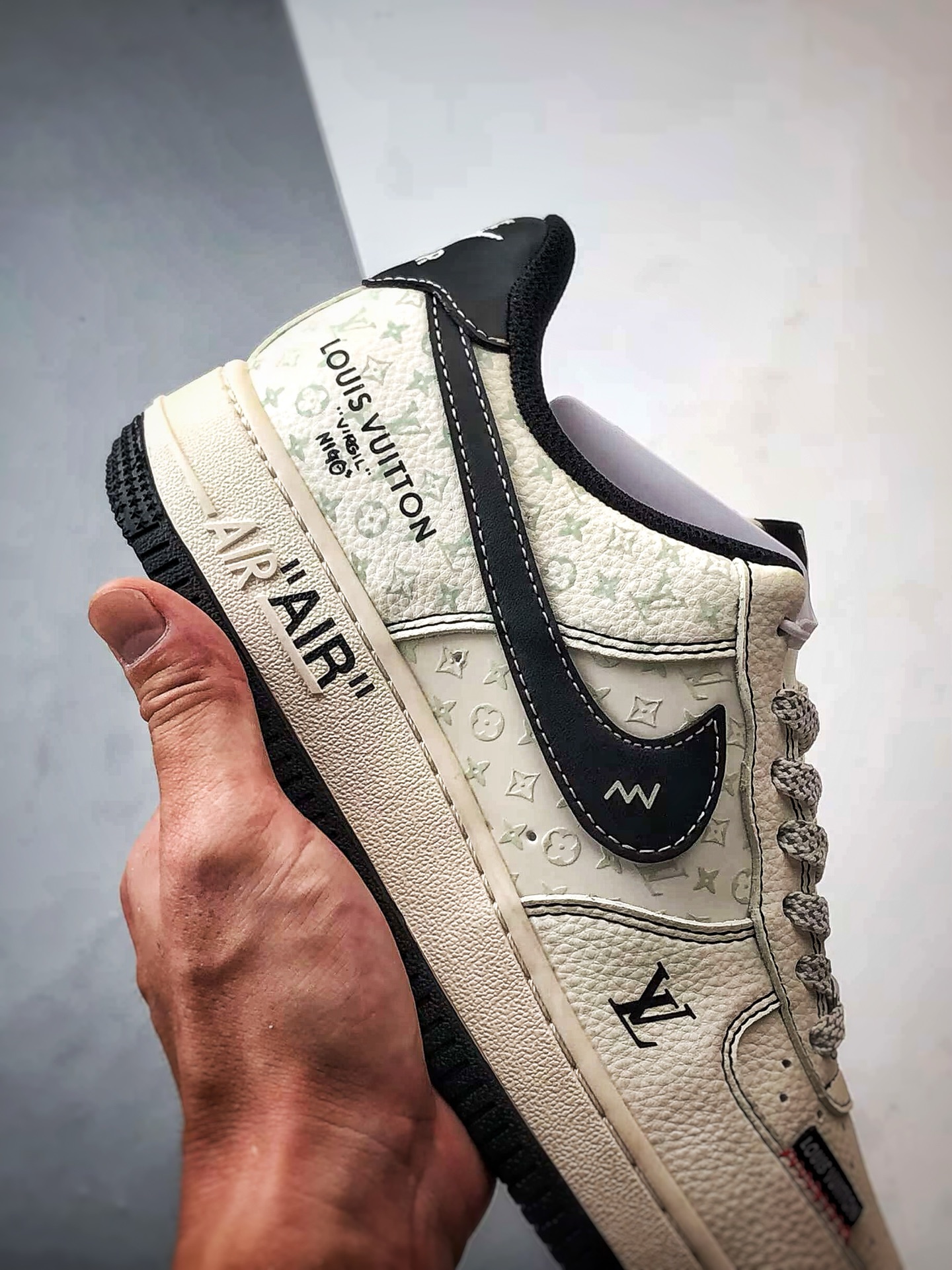LV x Air Force 1 Low 印花米白黑 拉帮完美 CX5050-Y09
