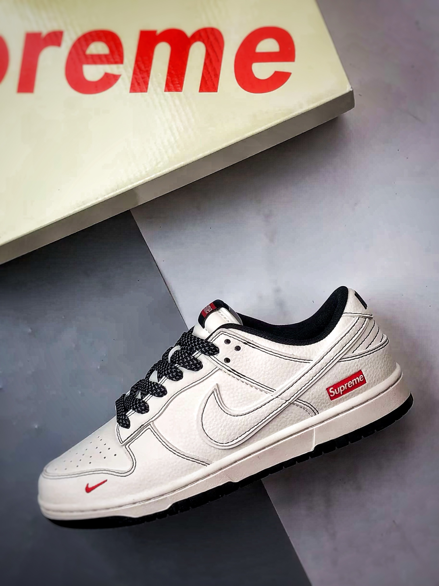 NK Dunk Low Retro ”DIY高端定制” Sup米白黑小红钩 低帮休闲运动板鞋 HH7518-098