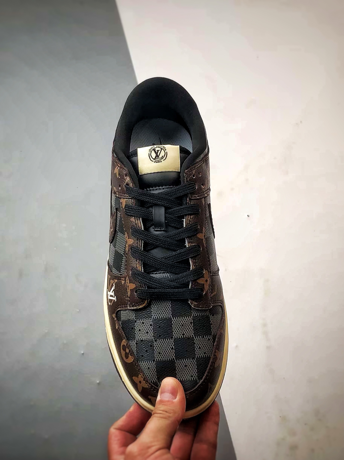 NK Dunk Low Retro ”DIY高端定制” LV老花棕黑棋盘格 低帮休闲运动板鞋 SC0601-453