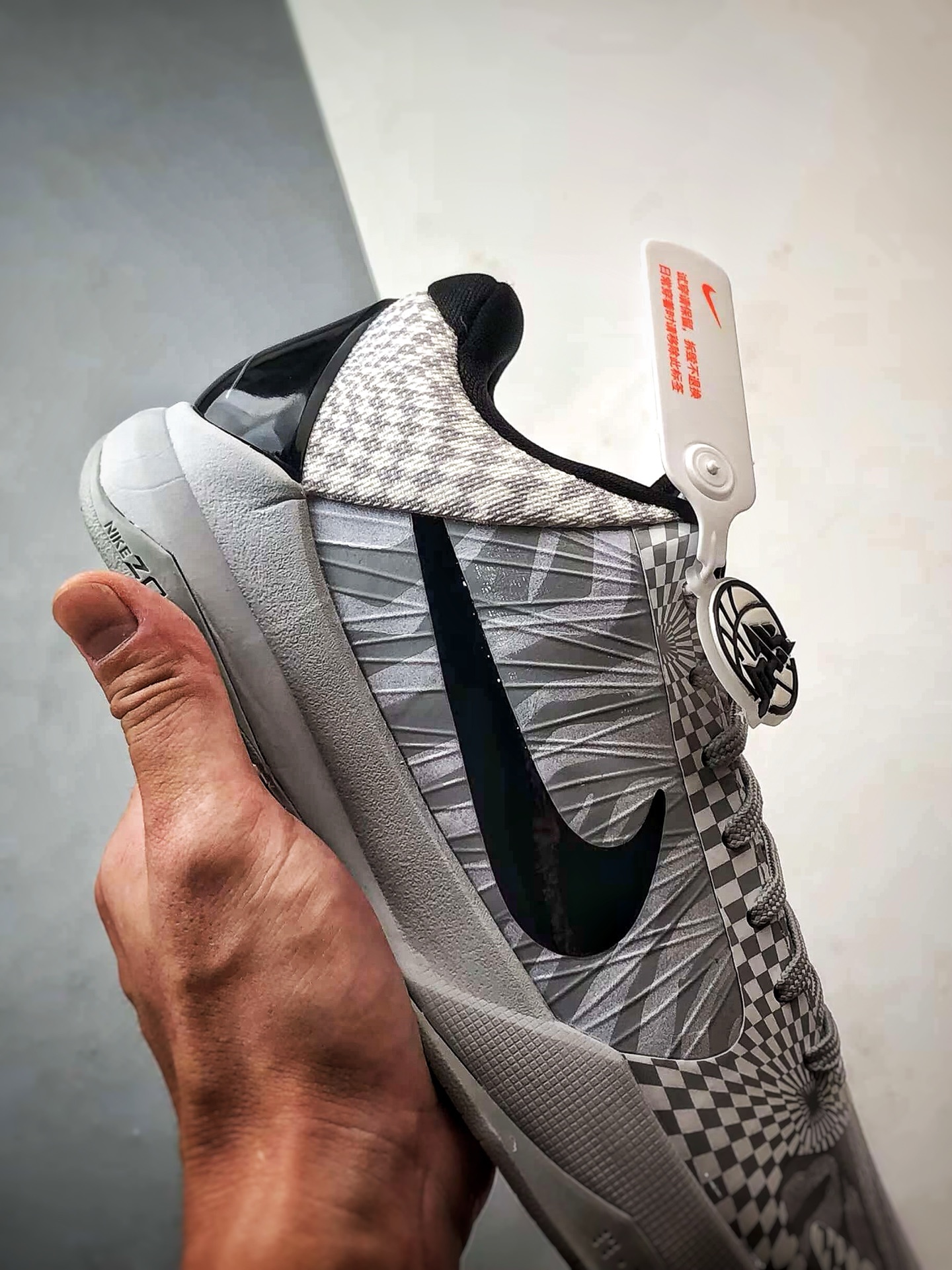 NK Kobe 5 Protro ”Zebra” 科比5代 白灰斑马 CD4991-003