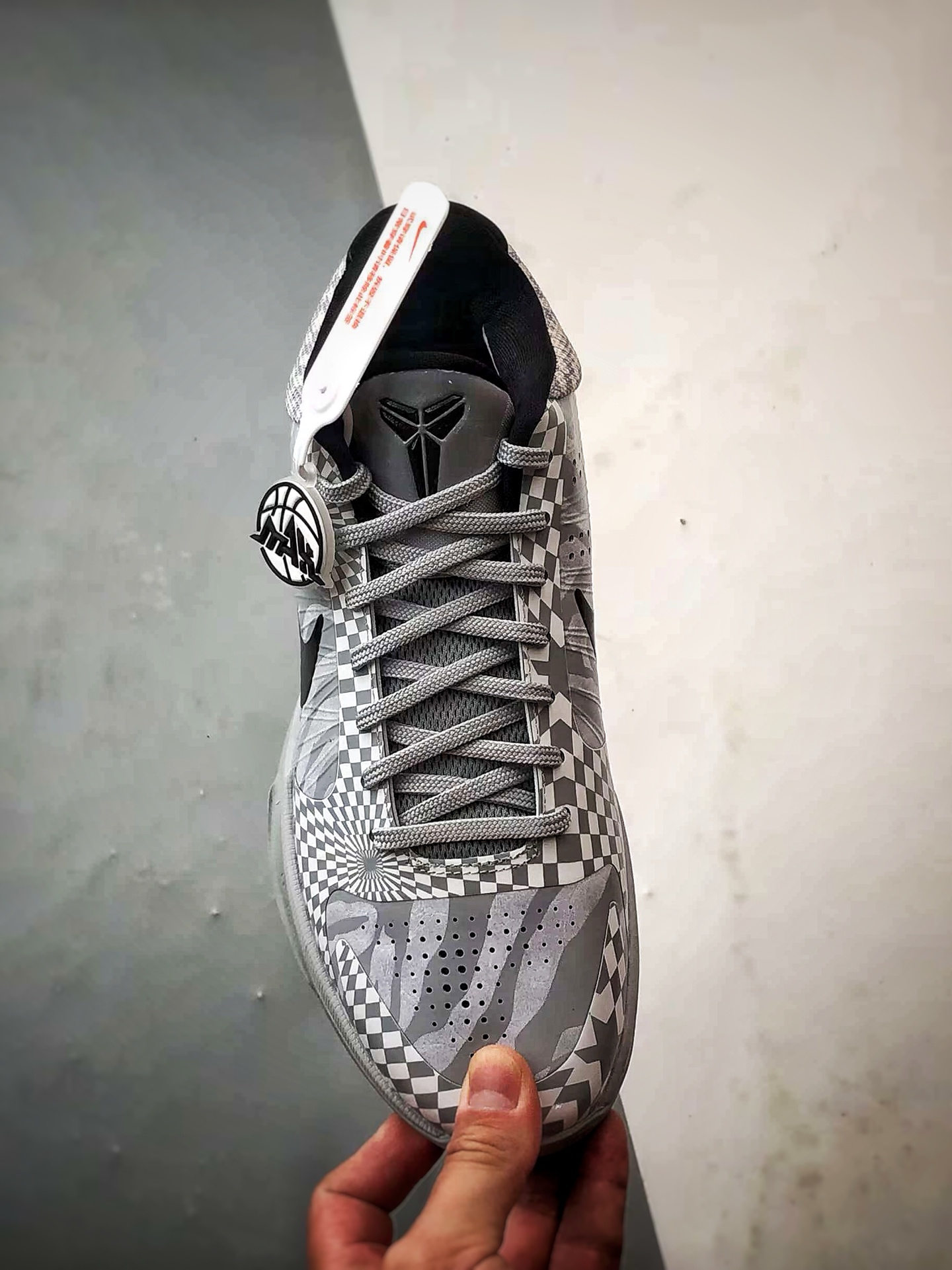 NK Kobe 5 Protro ”Zebra” 科比5代 白灰斑马 CD4991-003