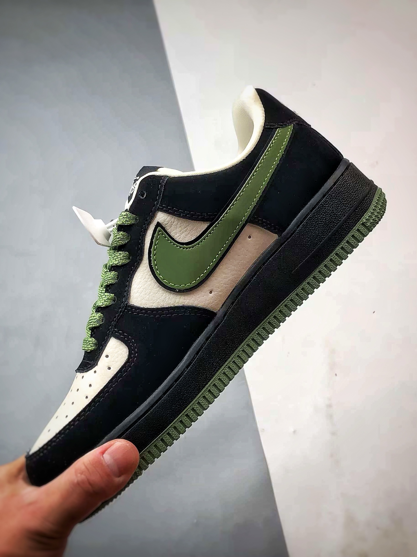 Stussy x Air Force 1 Low 黑绿反光钩 KJ1688-014