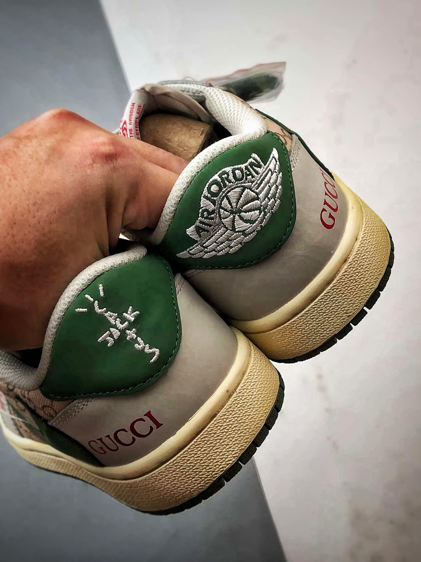 Air Jordan 1 Low ”高端定制” 古驰老花灰棕绿倒钩 DZ5899-001