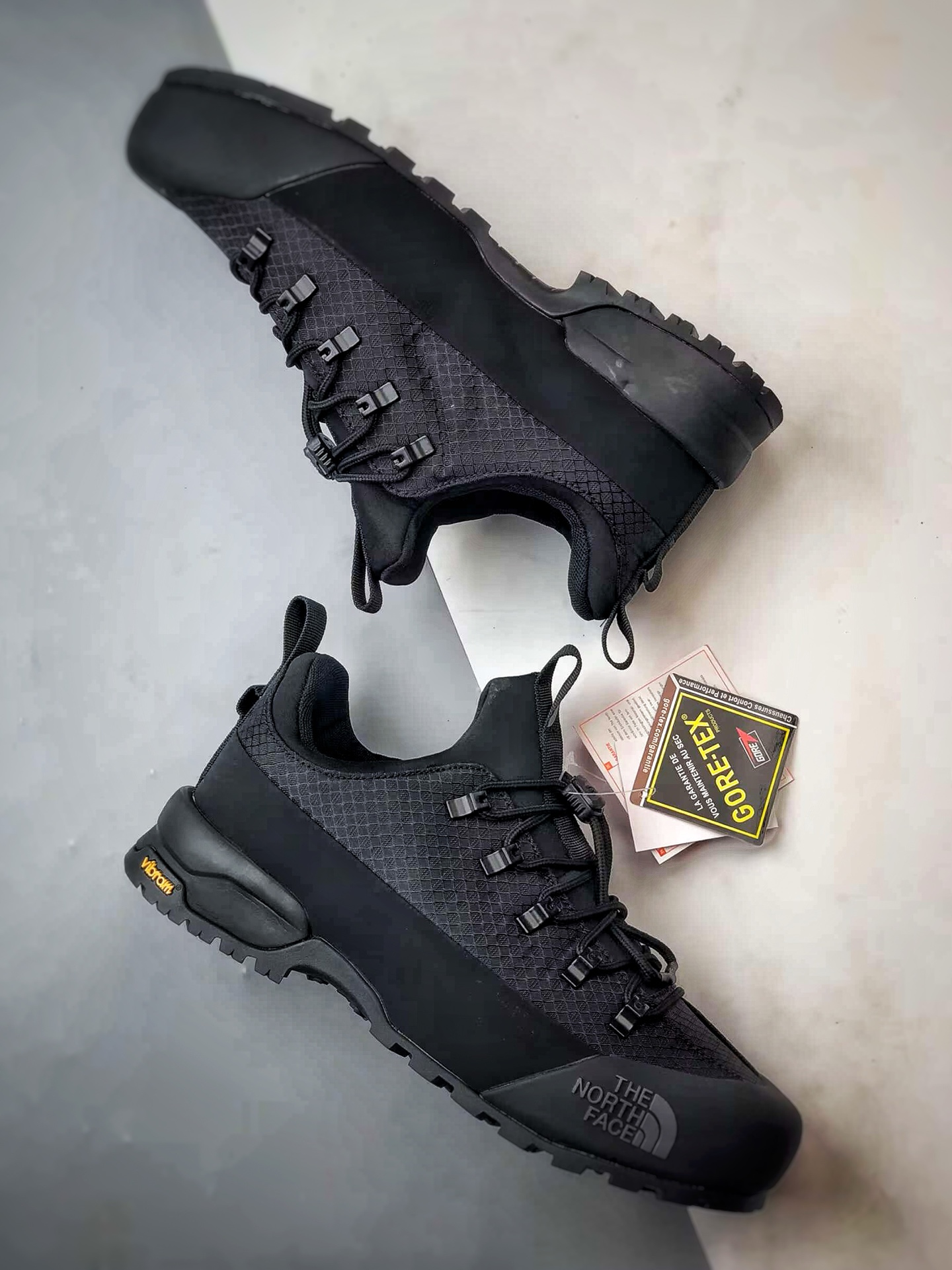 260 北面The North Face Glenclyffe 黑色 户外运动休闲登山鞋越野徒步鞋