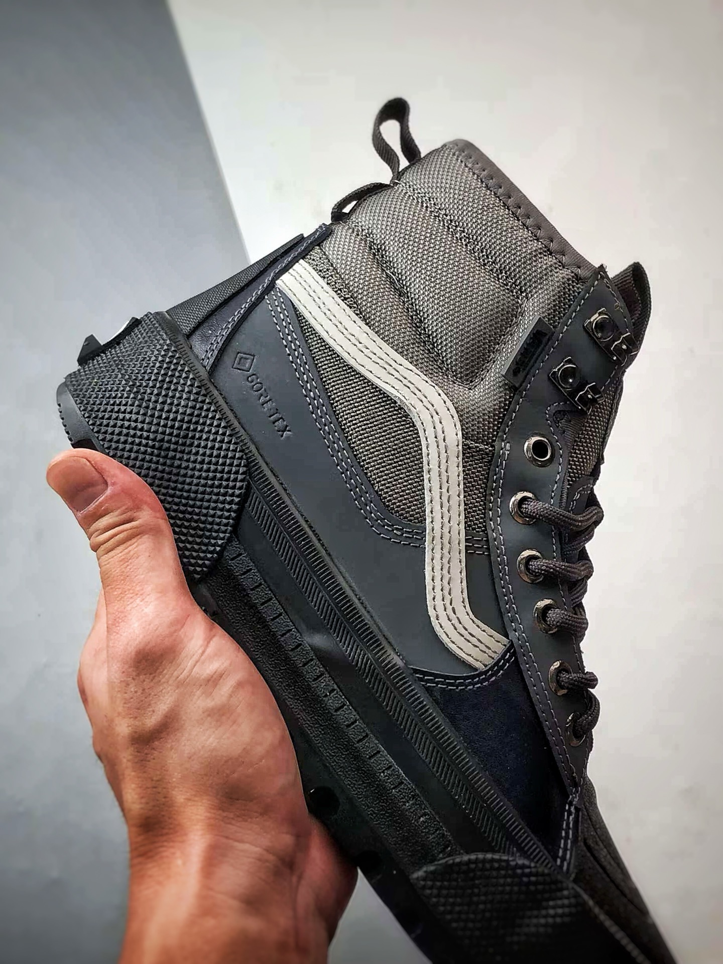 Vans SK8 Gore-Tex Mte-3 黑灰色 万斯官方新品 高帮越野户外靴