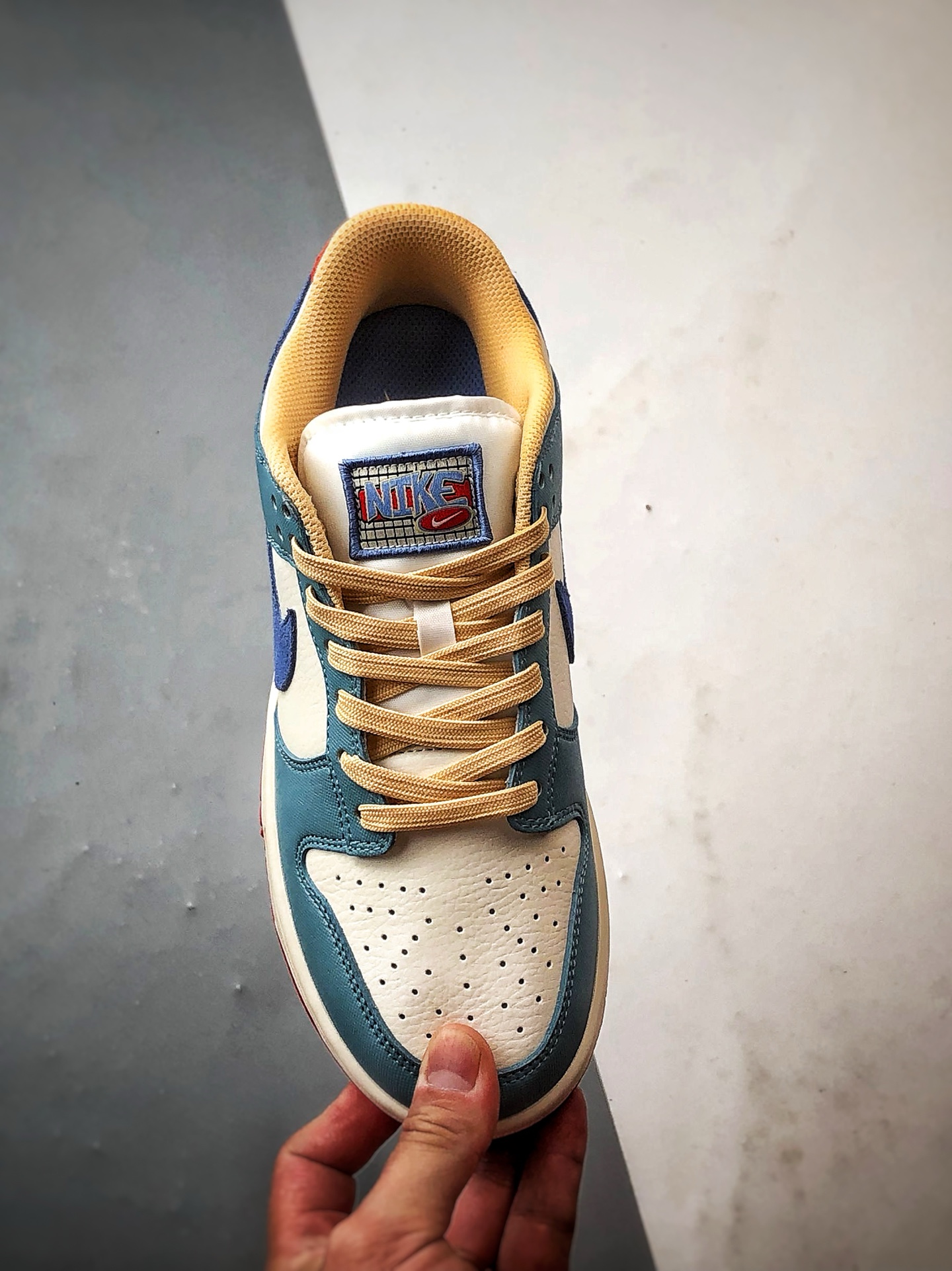 性价比触顶 同价区间无对手 NK Dunk Low PRM 米蓝红 低帮复古休闲运动滑板鞋 HJ9112-110
