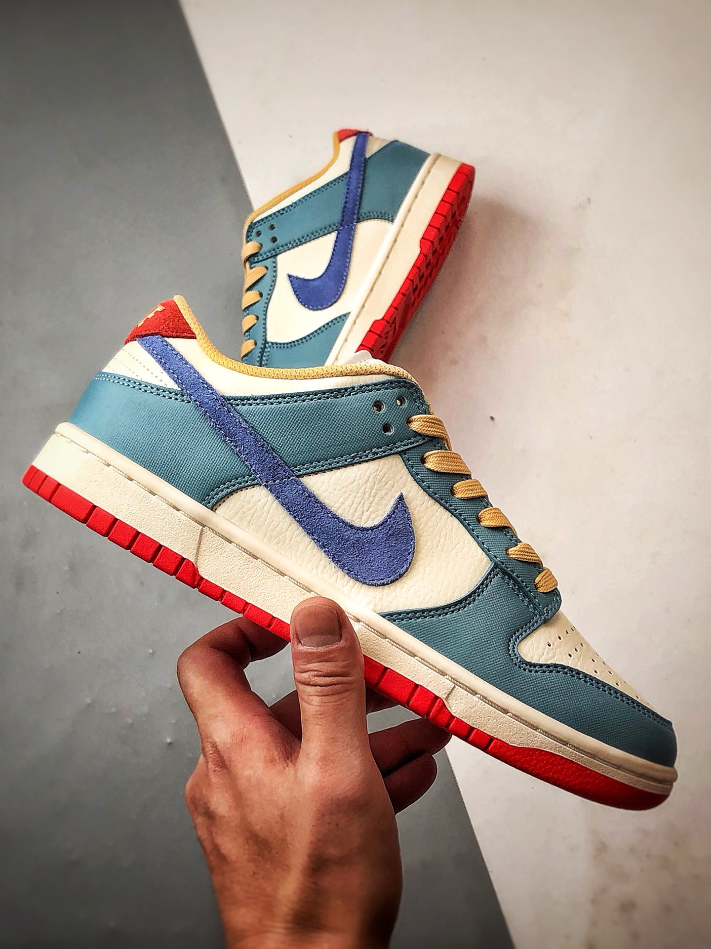 性价比触顶 同价区间无对手 NK Dunk Low PRM 米蓝红 低帮复古休闲运动滑板鞋 HJ9112-110