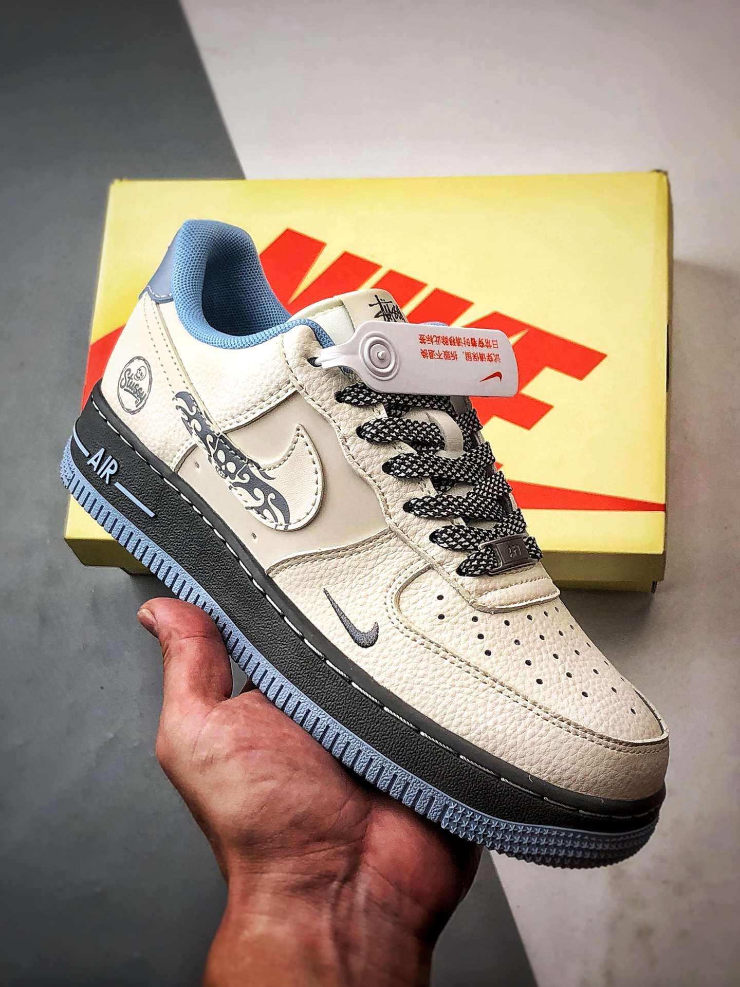 Stussy x Air Force 1 Low 白蓝灰涂鸦钩 QW5606-267