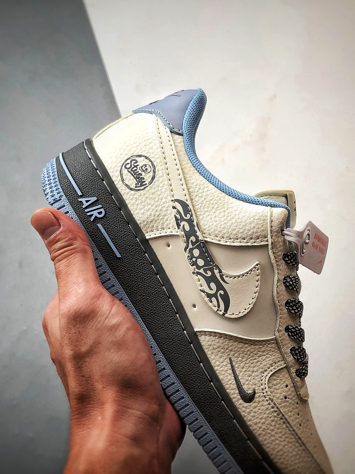 Stussy x Air Force 1 Low 白蓝灰涂鸦钩 QW5606-267