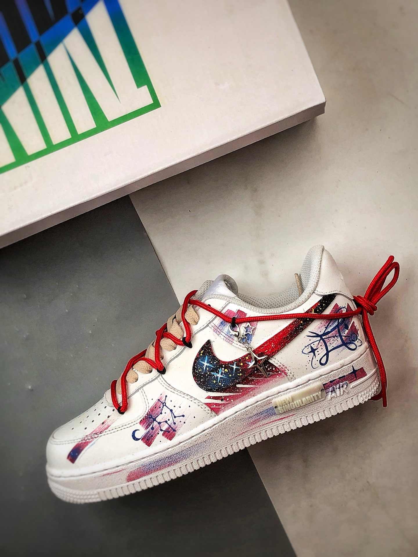 Air Force 1 '07 Low 双子座解构 十二星座手绘涂鸦系列 空军一号定制板鞋 521-621