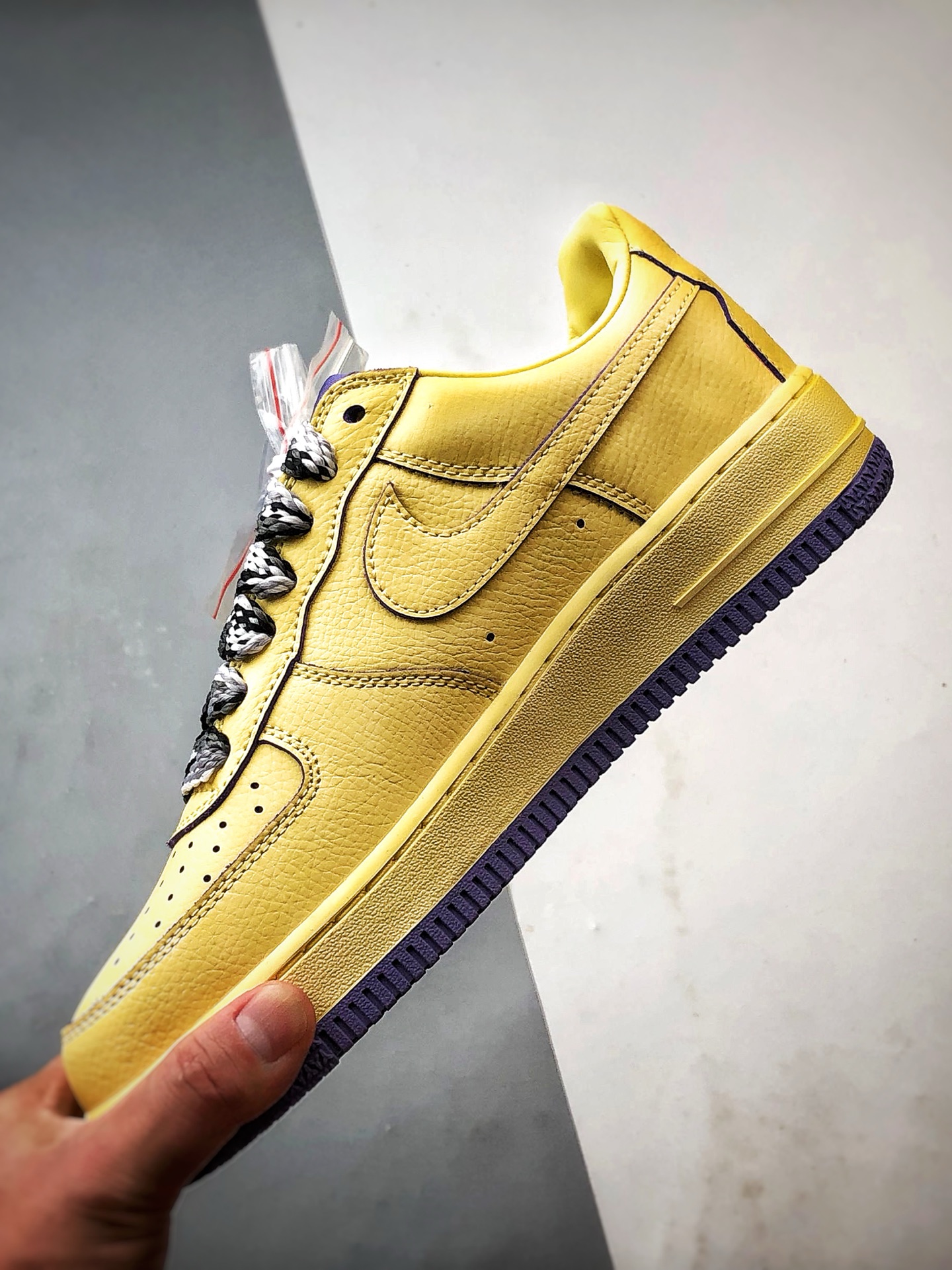 Air Force 1 Low Kobe Bryant 黄色 HV9408-700