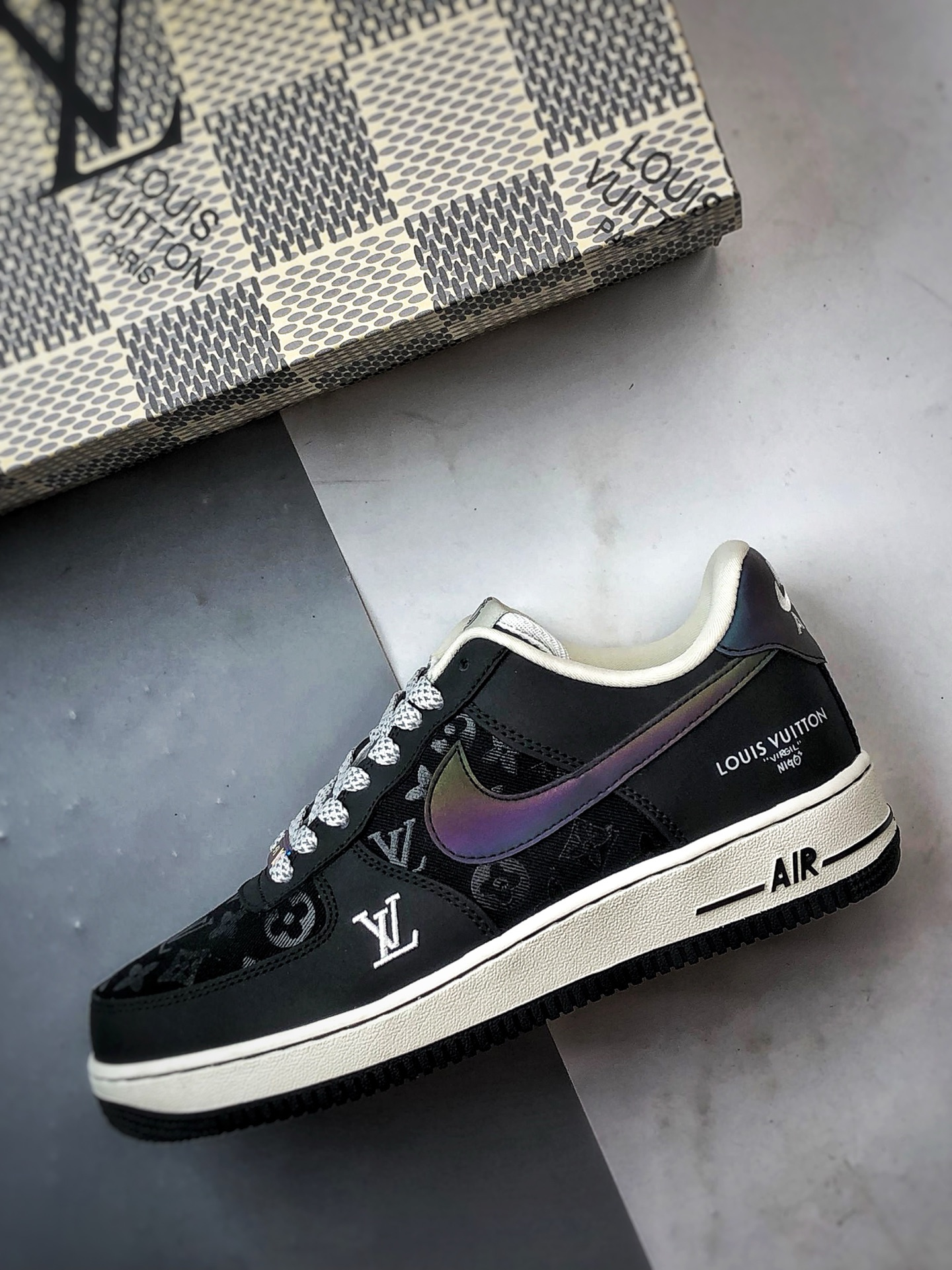 LV x Air Force 1 Low 镭射渐变 SC0601-573