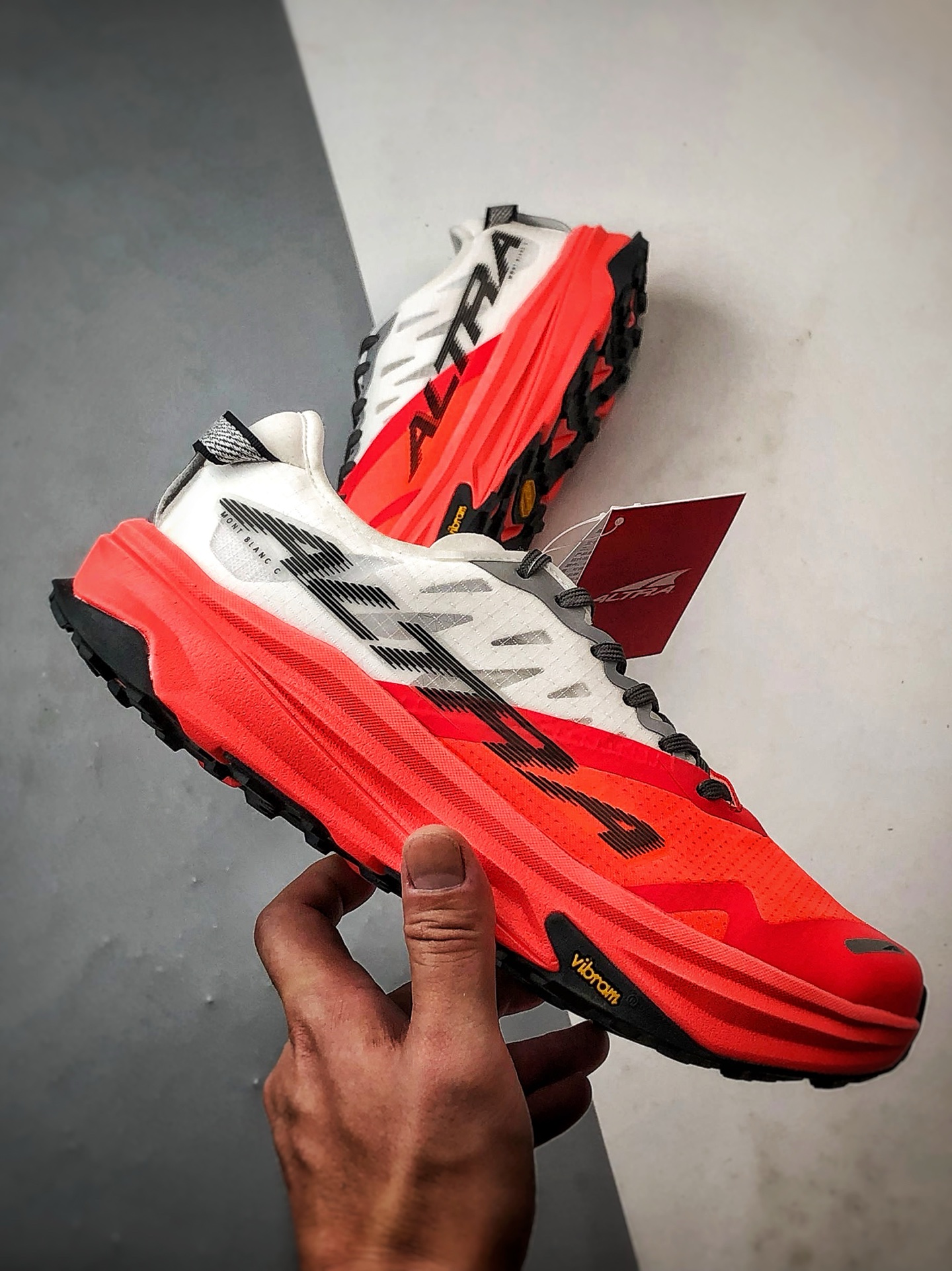 Altra Mont Blanc Carb红白黑 时尚舒适简约百搭透气跑步鞋