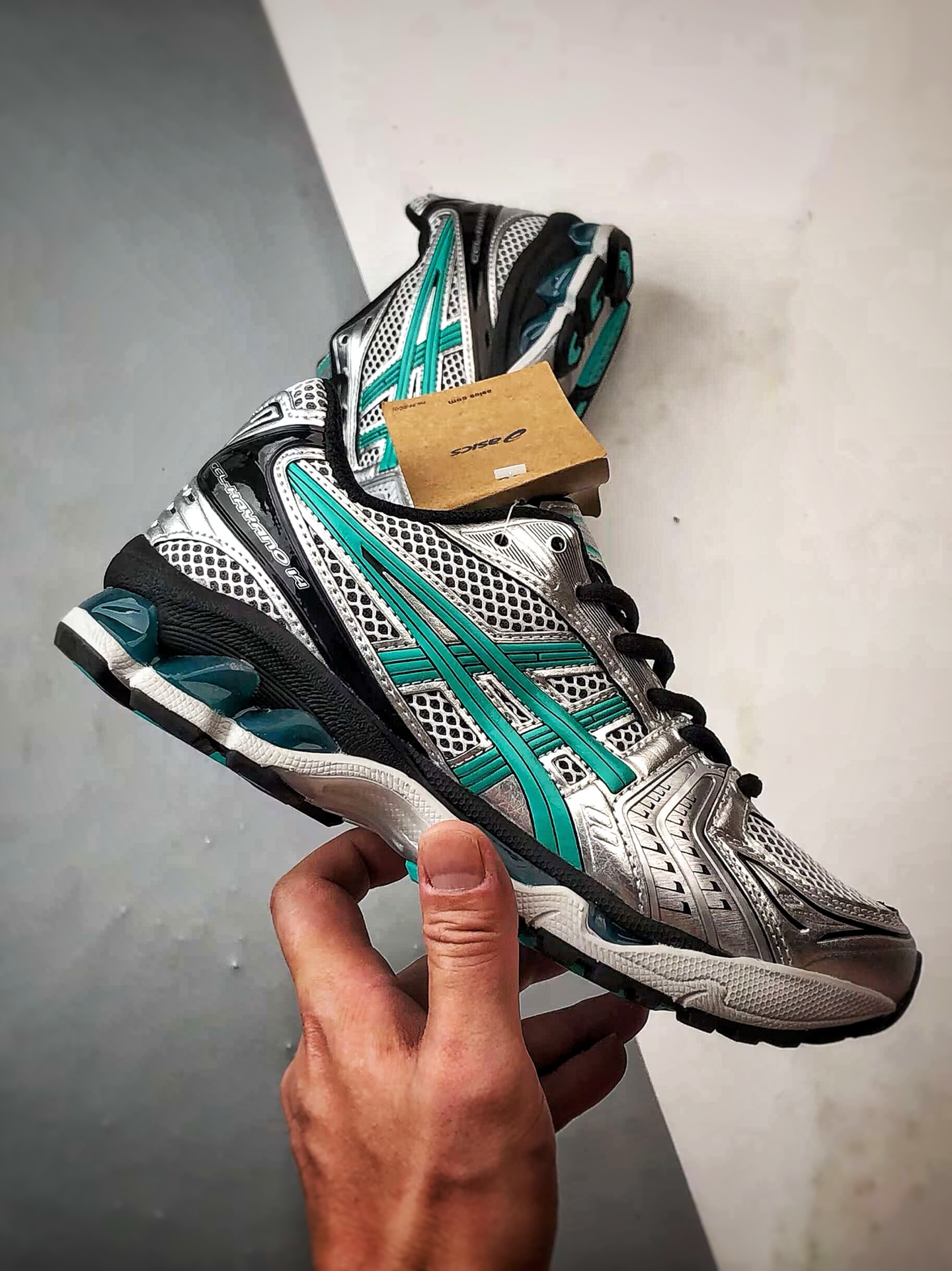 200 Asics Gel-Kayano 14 银绿色 亚瑟士14代 纳米纤维气垫百搭休闲运动慢跑鞋 1203A740-100-Chinese UA Cheap High Quatity Brand Clothes Bags handbags Sneakers wholesale wholesaler seller from China Factory suppliers Fashion Clothing Shoes best Quality Beautiful Price 200 Asics Gel-Kayano 14 银绿色 亚瑟士14代 纳米纤维气垫百搭休闲运动慢跑鞋 1203A740-100