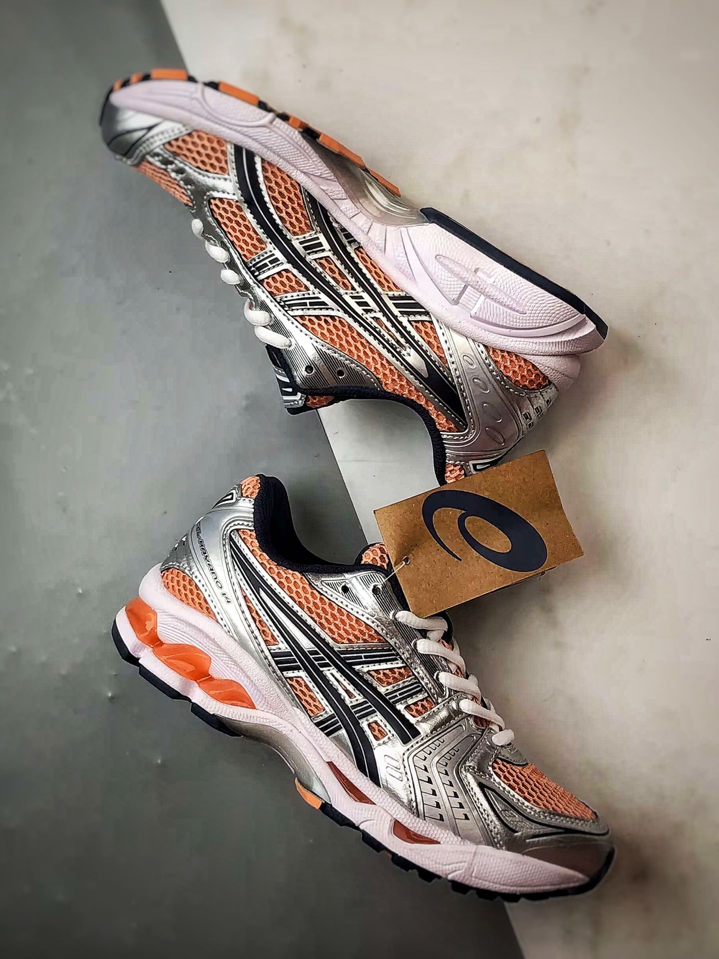200 Asics Gel-Kayano 14 银橙色 亚瑟士14代 纳米纤维气垫百搭休闲运动慢跑鞋 1203A537-201