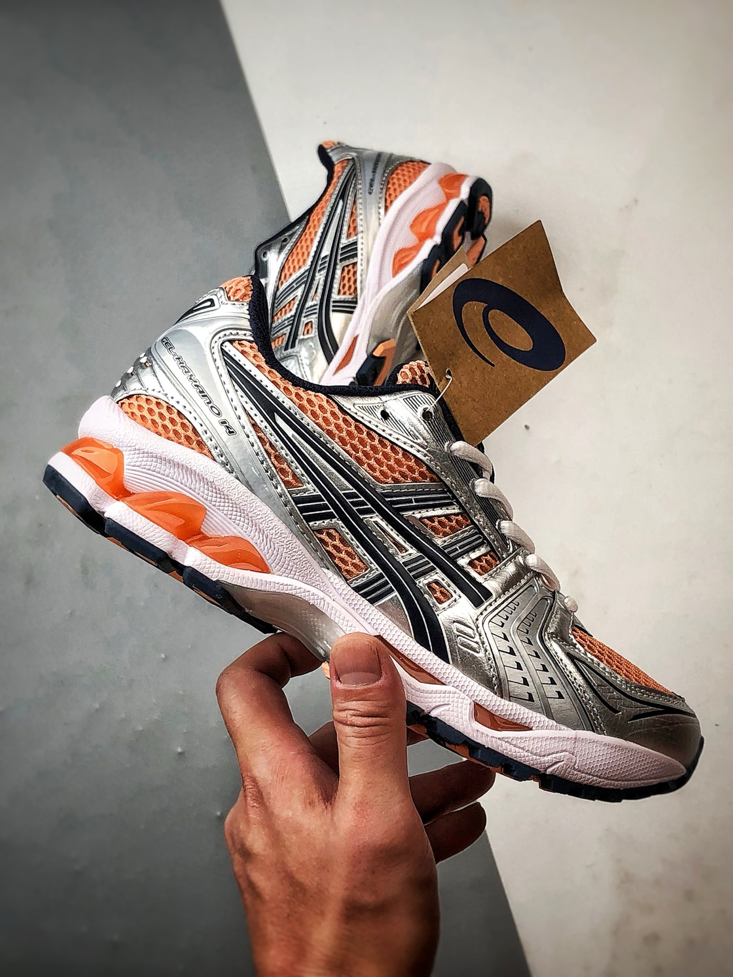 200 Asics Gel-Kayano 14 银橙色 亚瑟士14代 纳米纤维气垫百搭休闲运动慢跑鞋 1203A537-201