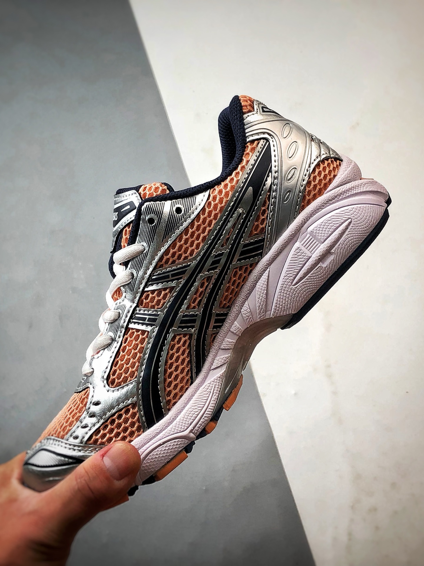 200 Asics Gel-Kayano 14 银橙色 亚瑟士14代 纳米纤维气垫百搭休闲运动慢跑鞋 1203A537-201