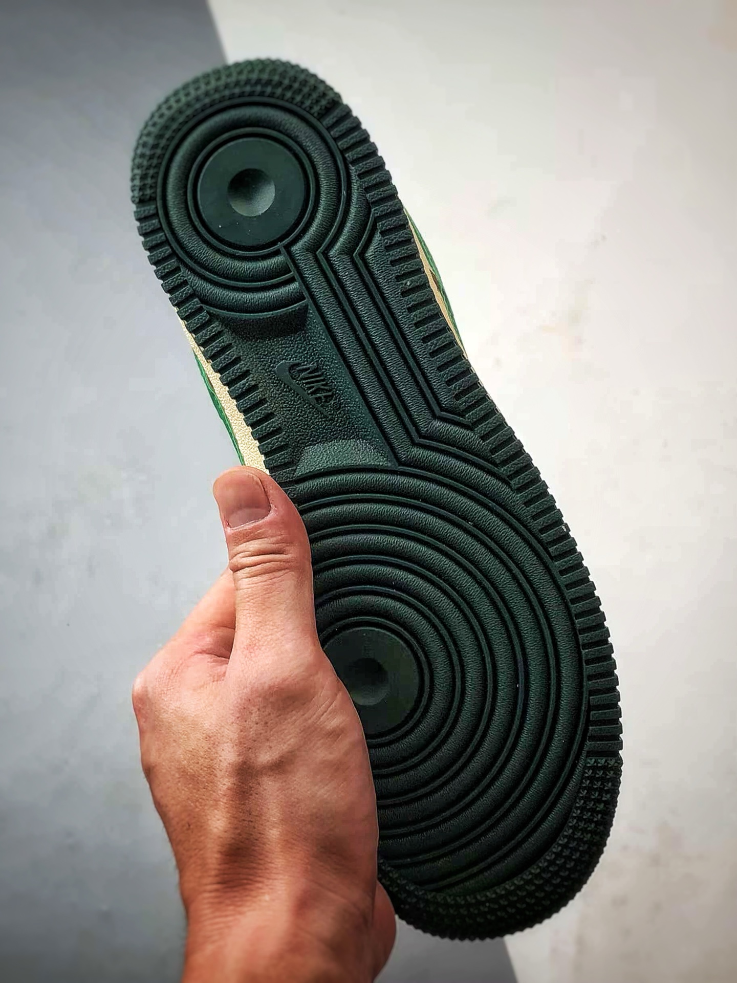 280 Gucci x Air Force 1 Low 老花灰棕绿 AH8462-003-Chinese UA Cheap High Quatity Brand Clothes Bags handbags Sneakers wholesale wholesaler seller from China Factory suppliers Fashion Clothing Shoes best Quality Beautiful Price 280 Gucci x Air Force 1 Low 老花灰棕绿 AH8462-003