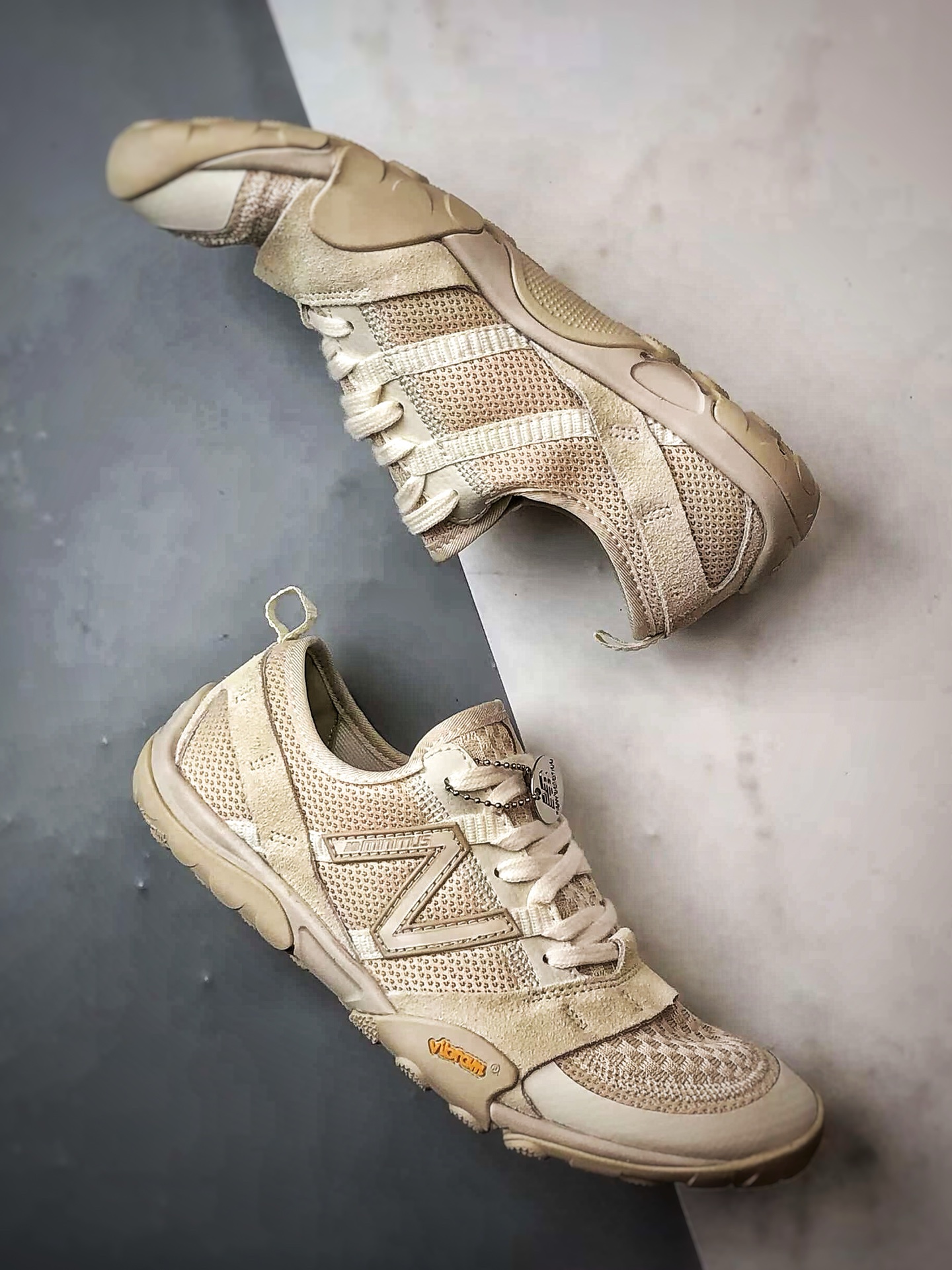 200 New Balance MT10 米色 薄底赤足极简越野运动跑步鞋 MT10OAA