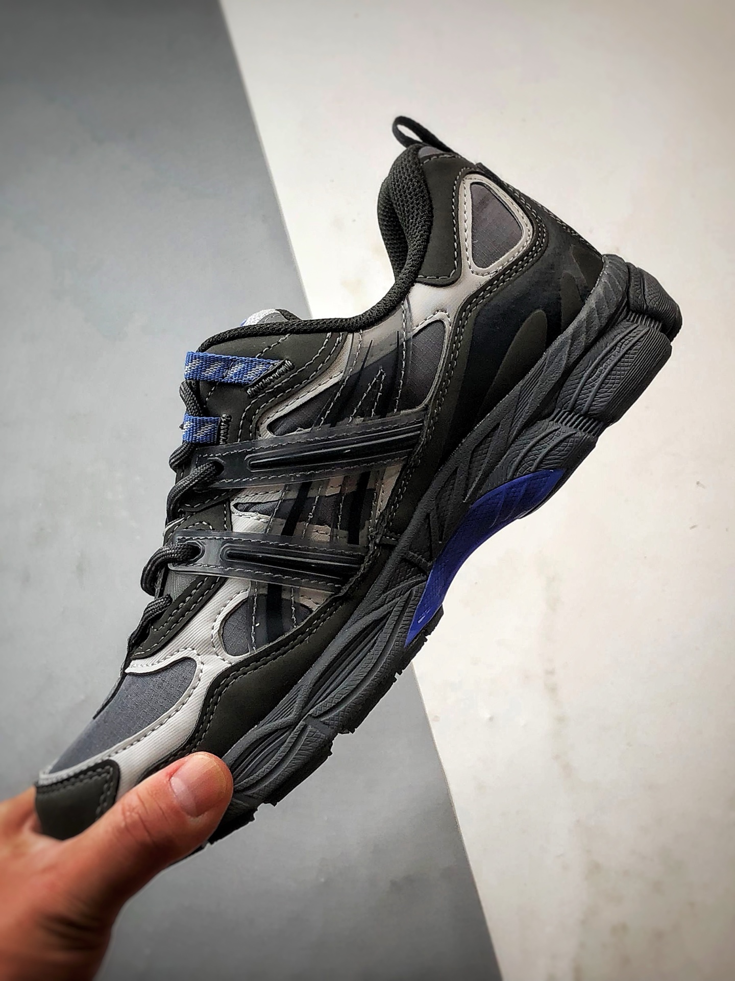 220 Asics Gel-N 复古单品 黑灰蓝 亚瑟士新款厚底街头运动休闲鞋 1203A558-021-Chinese UA Cheap High Quatity Brand Clothes Bags handbags Sneakers wholesale wholesaler seller from China Factory suppliers Fashion Clothing Shoes best Quality Beautiful Price 220 Asics Gel-N 复古单品 黑灰蓝 亚瑟士新款厚底街头运动休闲鞋 1203A558-021