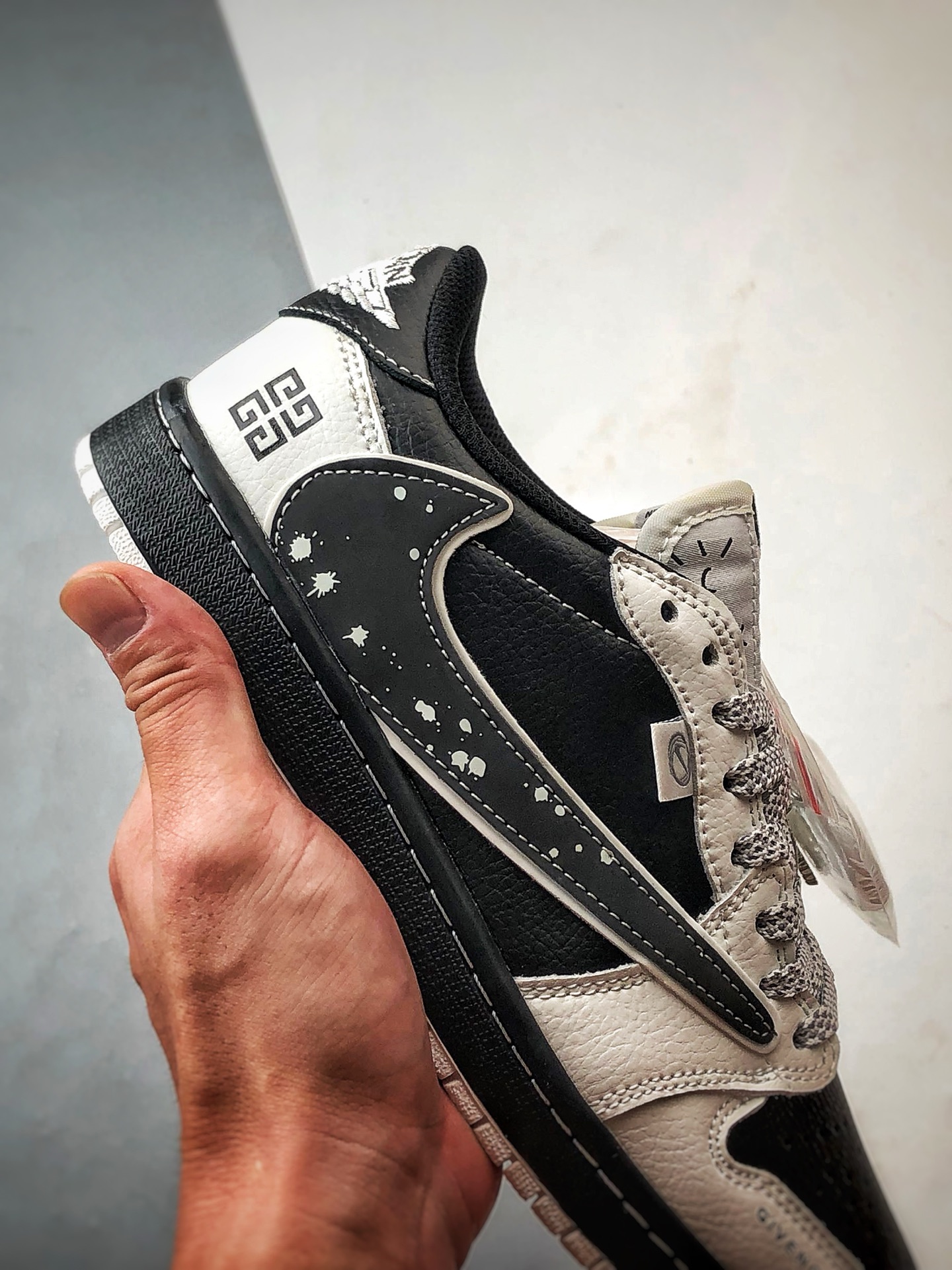 290 Air Jordan 1 Low ”高端定制” 纪梵希白黑反光倒钩 DZ5899-005-Chinese UA Cheap High Quatity Brand Clothes Bags handbags Sneakers wholesale wholesaler seller from China Factory suppliers Fashion Clothing Shoes best Quality Beautiful Price 290 Air Jordan 1 Low ”高端定制” 纪梵希白黑反光倒钩 DZ5899-005