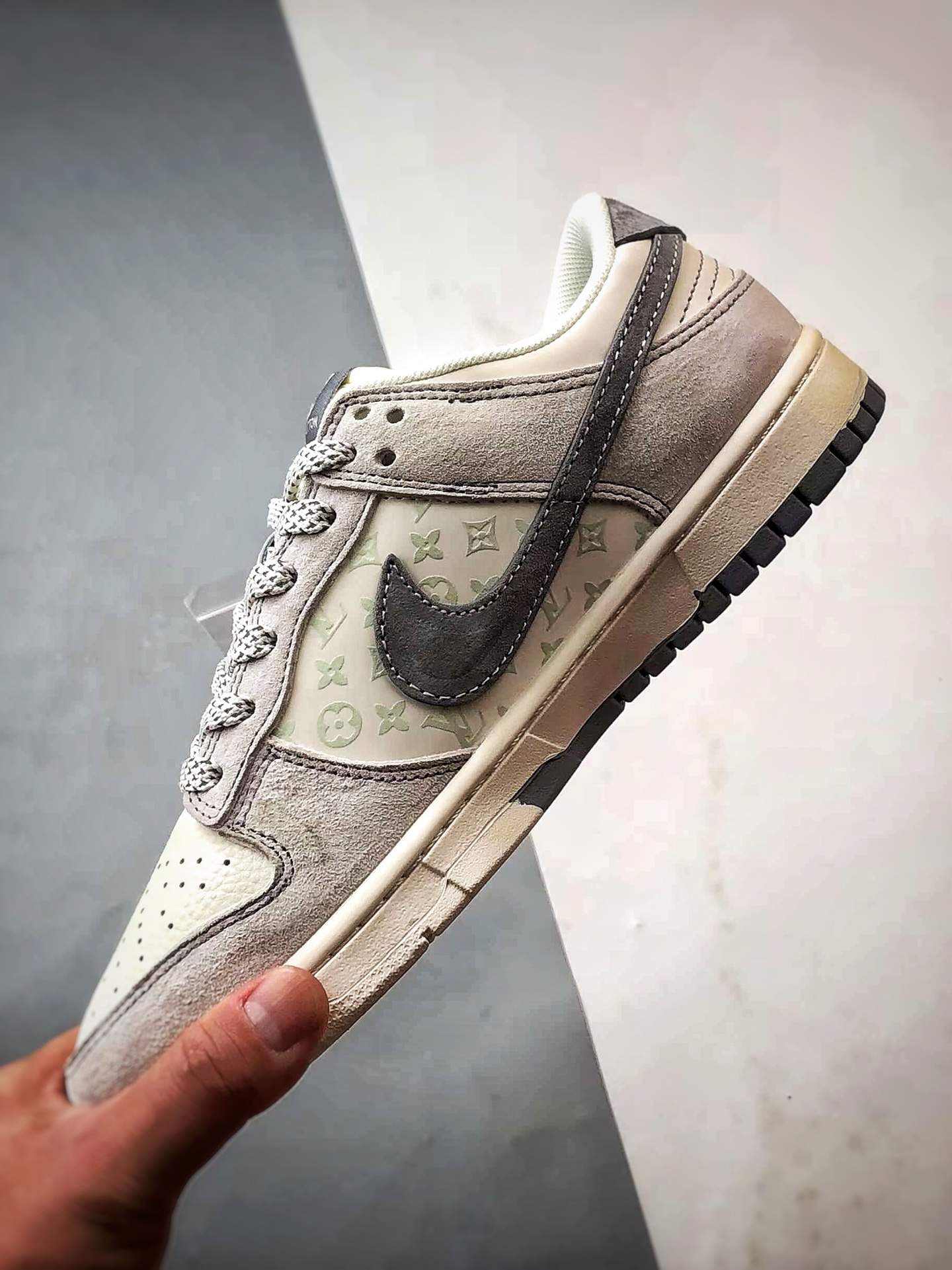 290 NK Dunk Low Retro ”DIY高端定制” LV印花米白灰 低帮休闲运动板鞋 CX5050-Y02