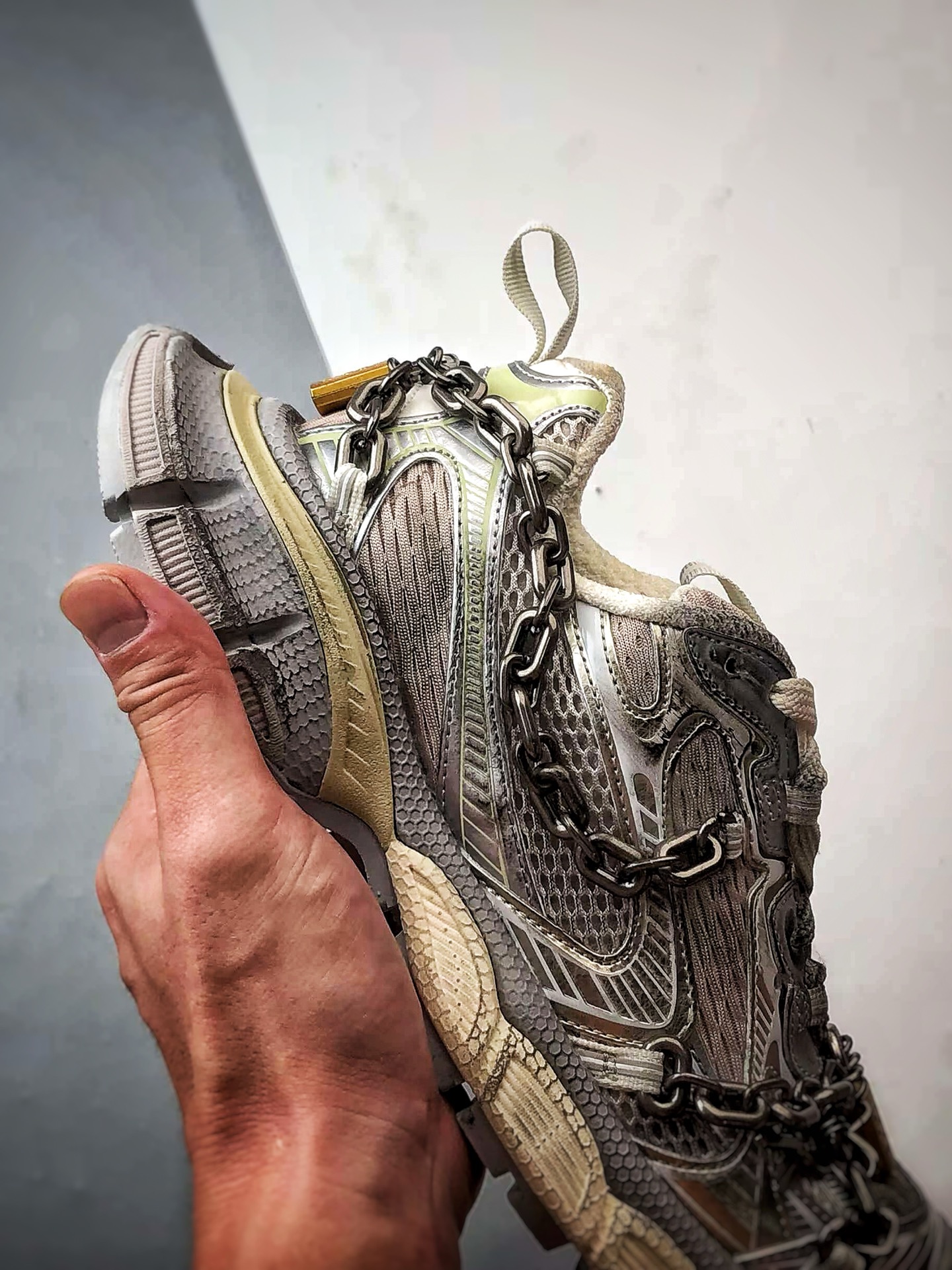 380 Balenciaga巴黎世家 3XL 锁链款 浅米色