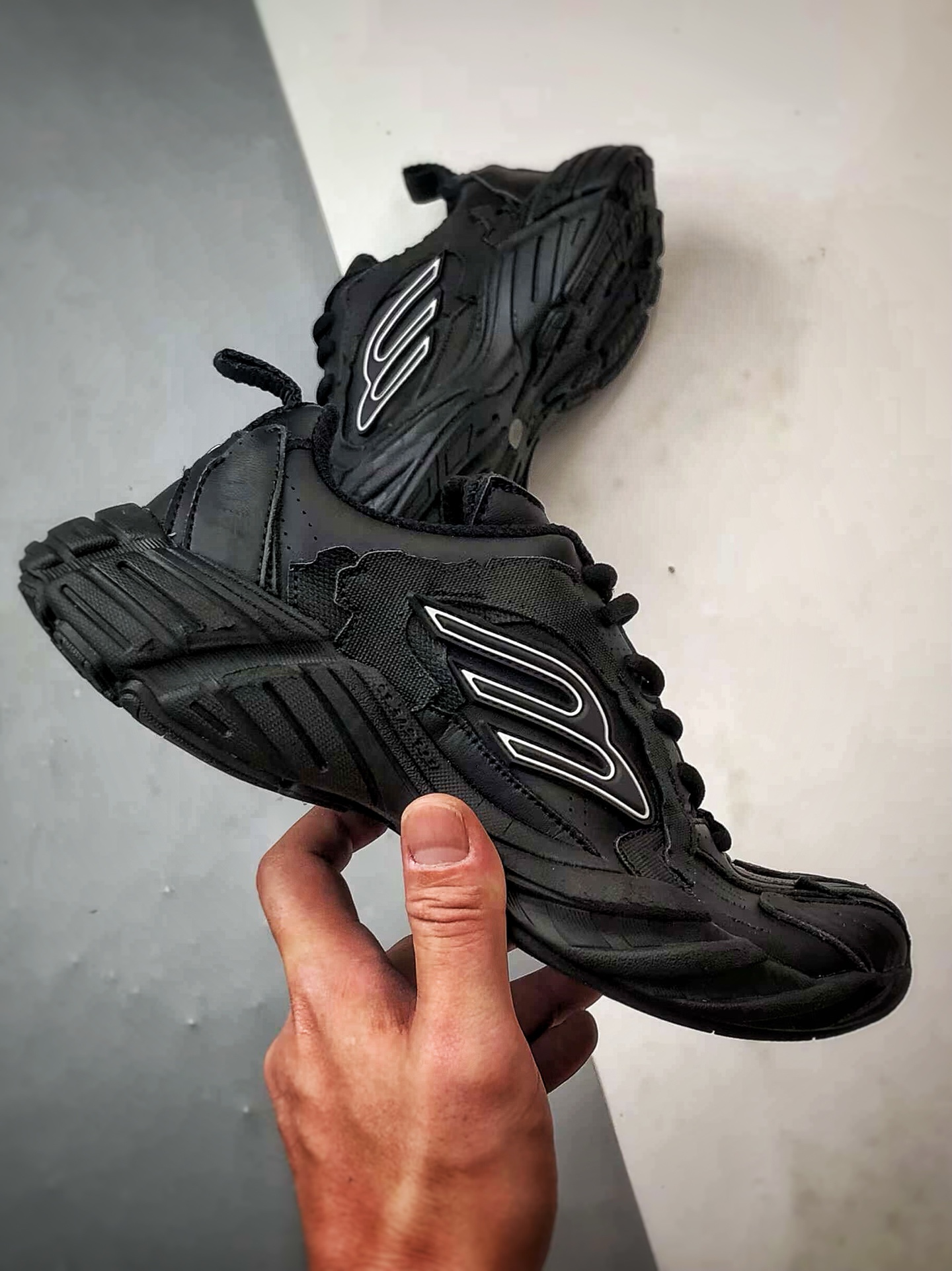 350 Balenciaga巴黎世家 Mond 黑色 16代低帮生活休闲老爹鞋