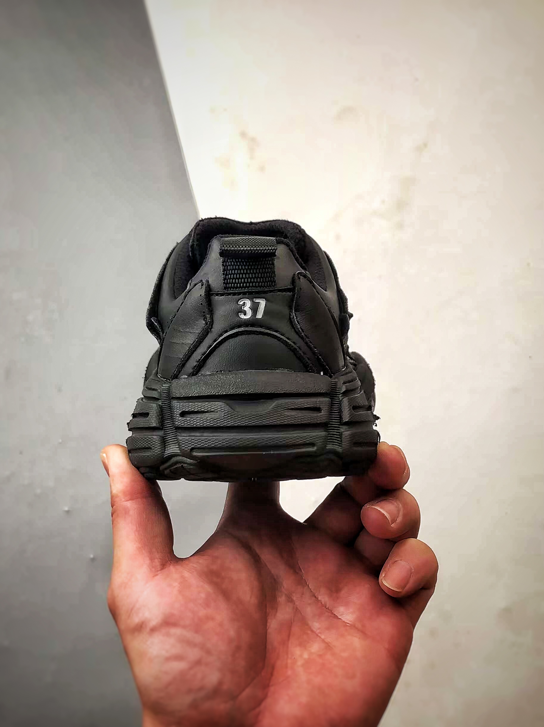 350 Balenciaga巴黎世家 Mond 黑色 16代低帮生活休闲老爹鞋