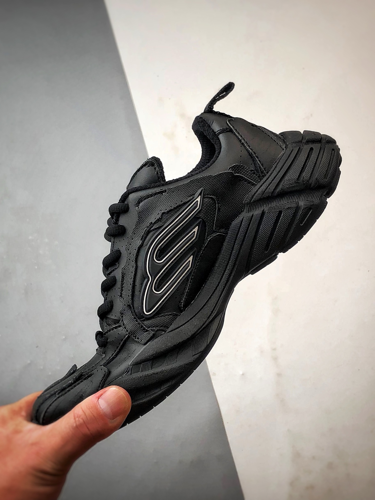 350 Balenciaga巴黎世家 Mond 黑色 16代低帮生活休闲老爹鞋