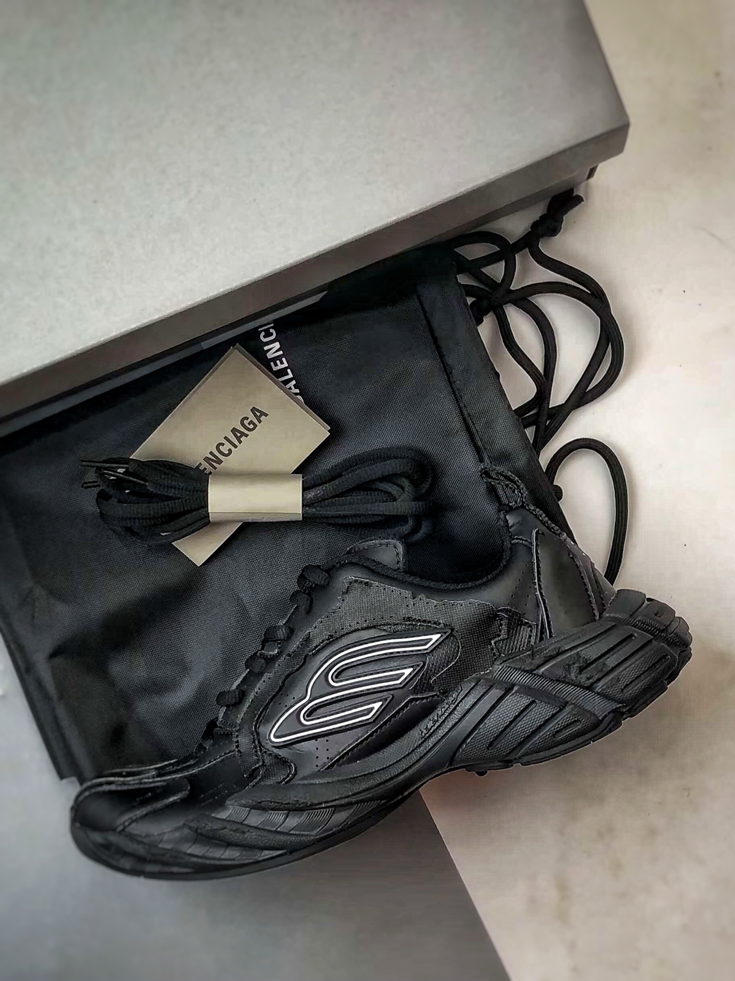 350 Balenciaga巴黎世家 Mond 黑色 16代低帮生活休闲老爹鞋