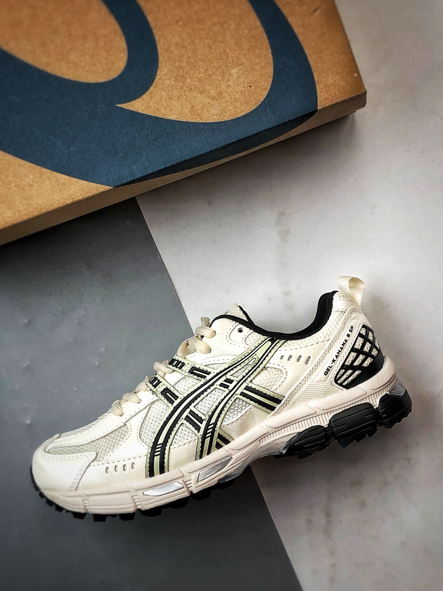 190 Asics Gel-Kahana 8 SP 米白黑 亚瑟士经典户外跑鞋 1011B998-200