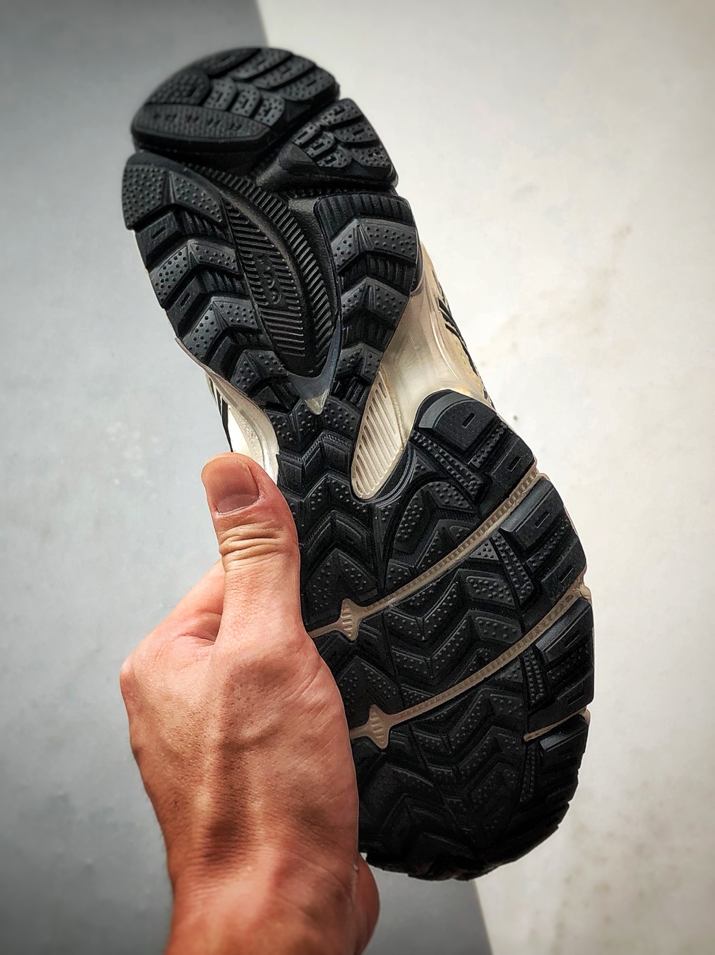 190 Asics Gel-Kahana 8 SP 米白黑 亚瑟士经典户外跑鞋 1011B998-200