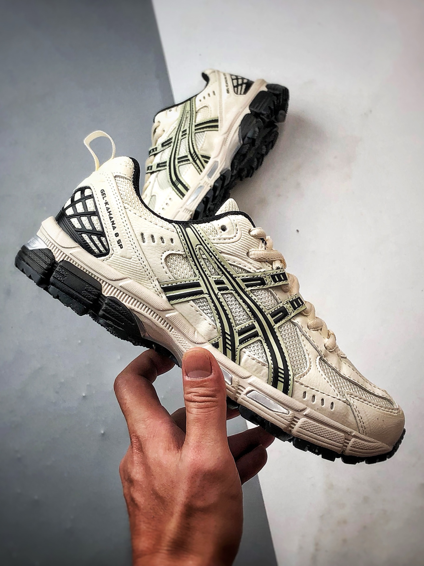 190 Asics Gel-Kahana 8 SP 米白黑 亚瑟士经典户外跑鞋 1011B998-200