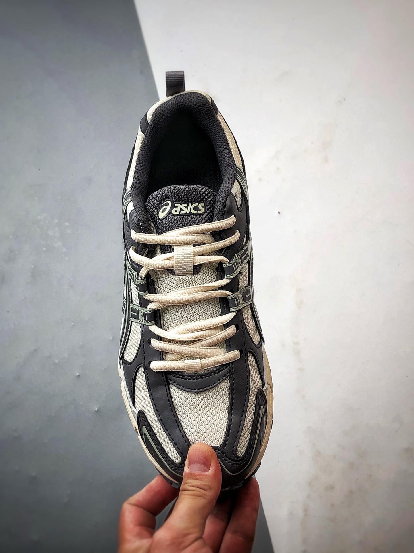 190 Asics Gel-Kahana 8 SP 米白深灰 亚瑟士经典户外跑鞋 1011B998-201